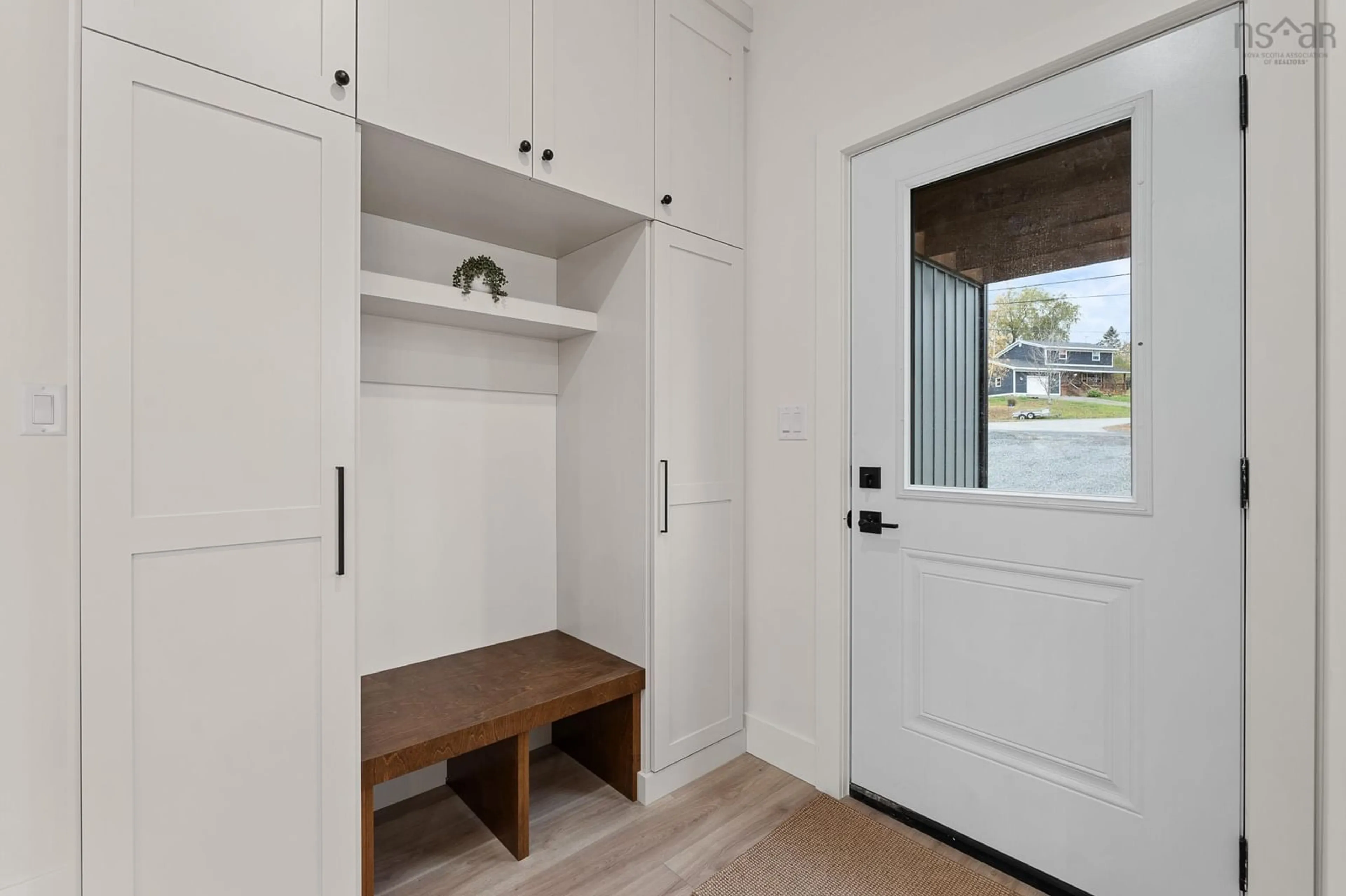 Indoor entryway for 21 Sylvia Avenue, Milford Nova Scotia B0N 1Y0