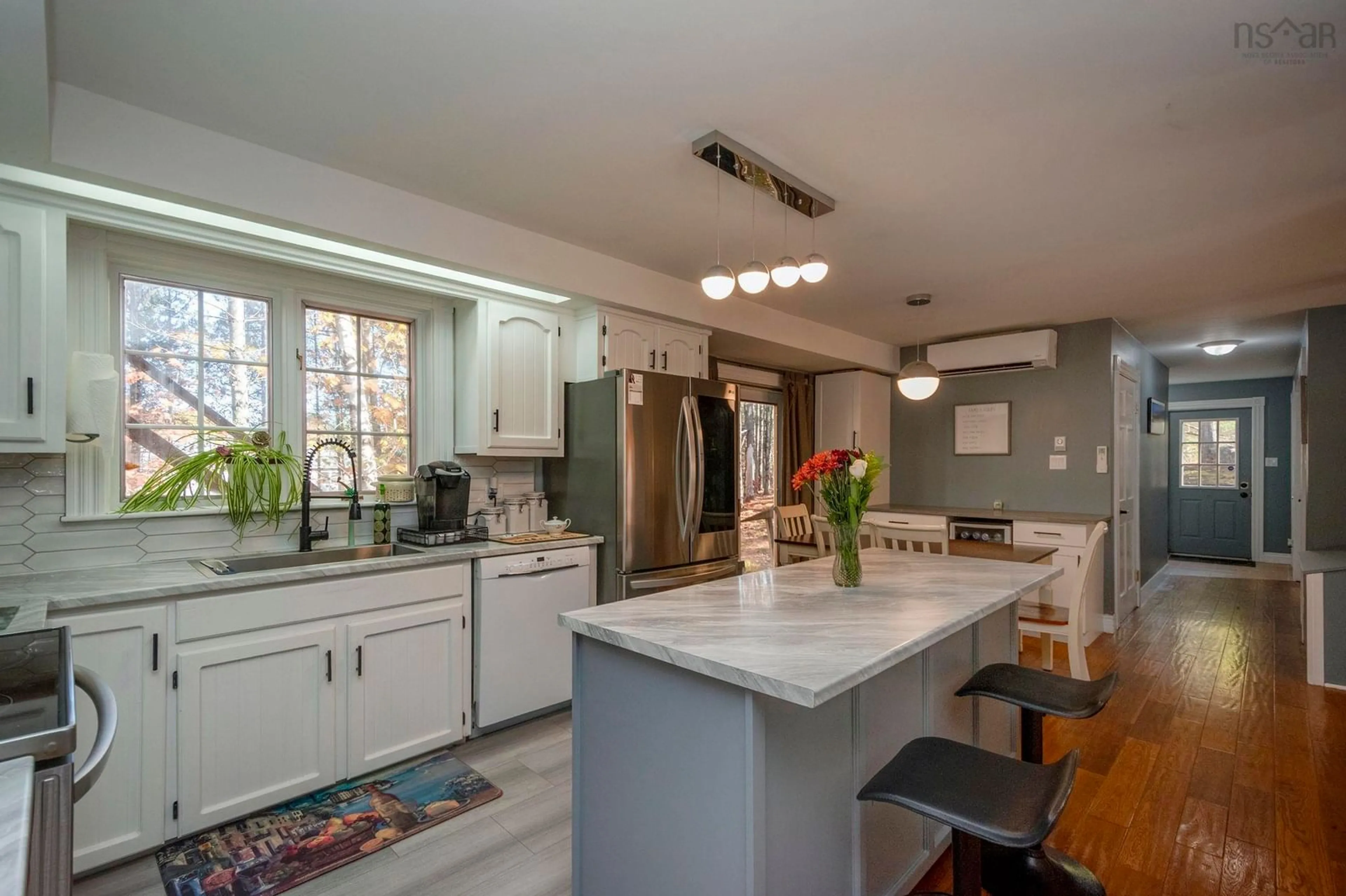 Open concept kitchen, ceramic/tile floor for 89 Bentwood Cres, Cambridge Nova Scotia B0P 1G0