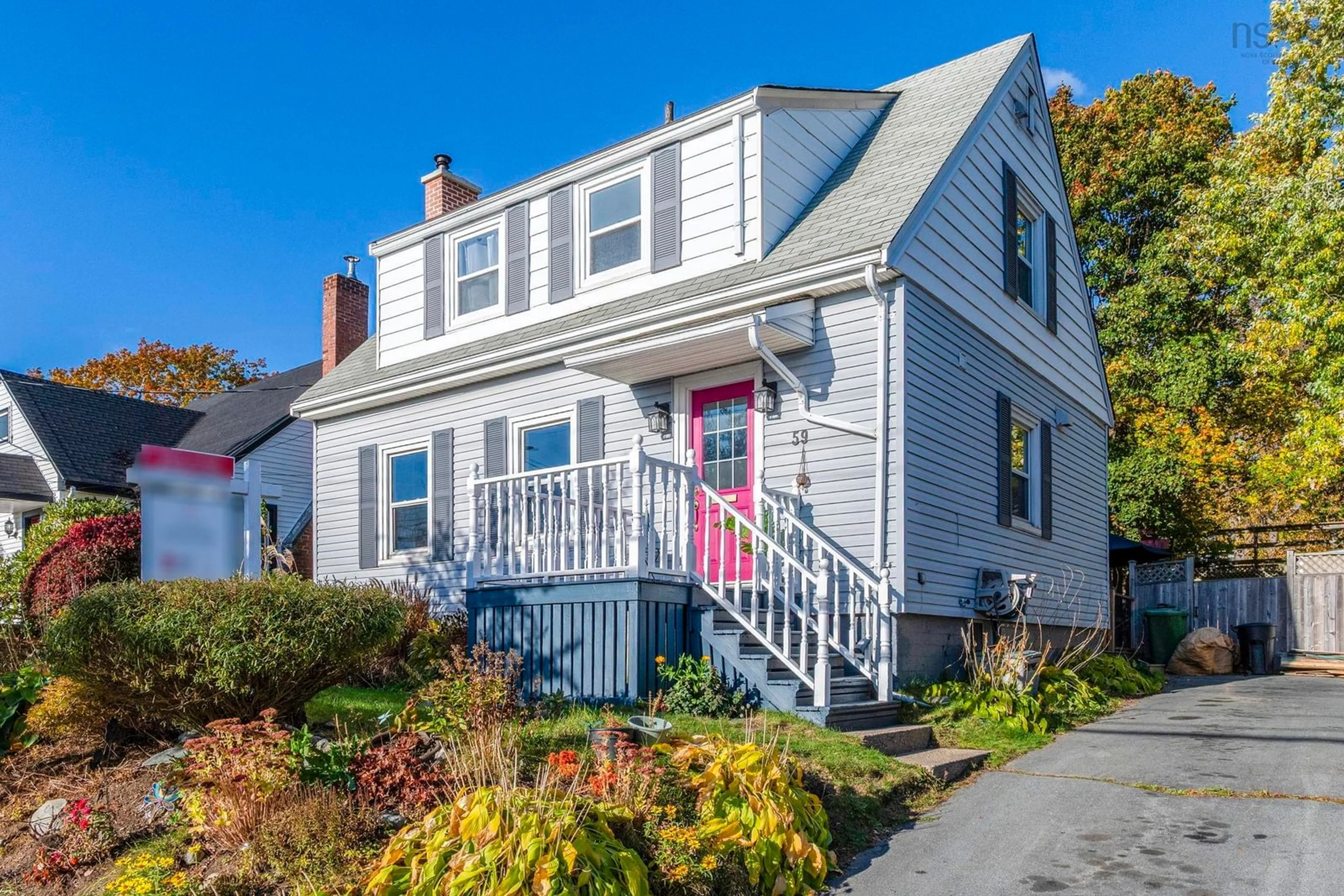 Home with vinyl exterior material, street for 59 Newcastle St, Dartmouth Nova Scotia B2Y 3M6