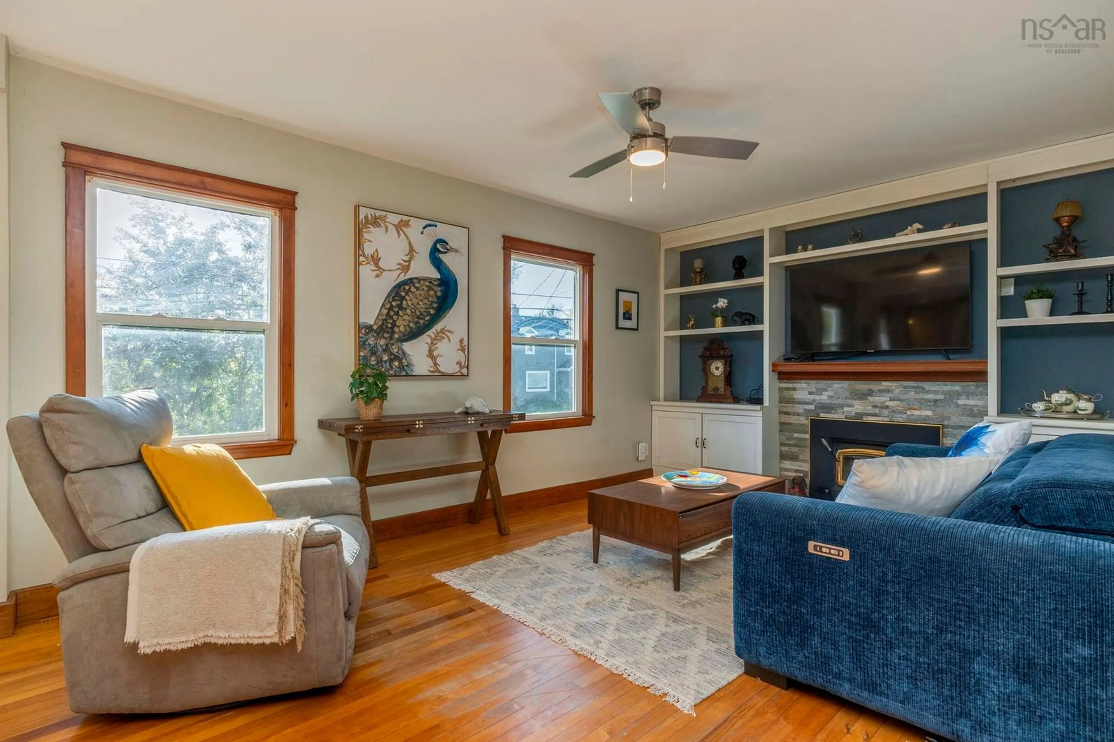 Living room with furniture, wood/laminate floor for 59 Newcastle St, Dartmouth Nova Scotia B2Y 3M6