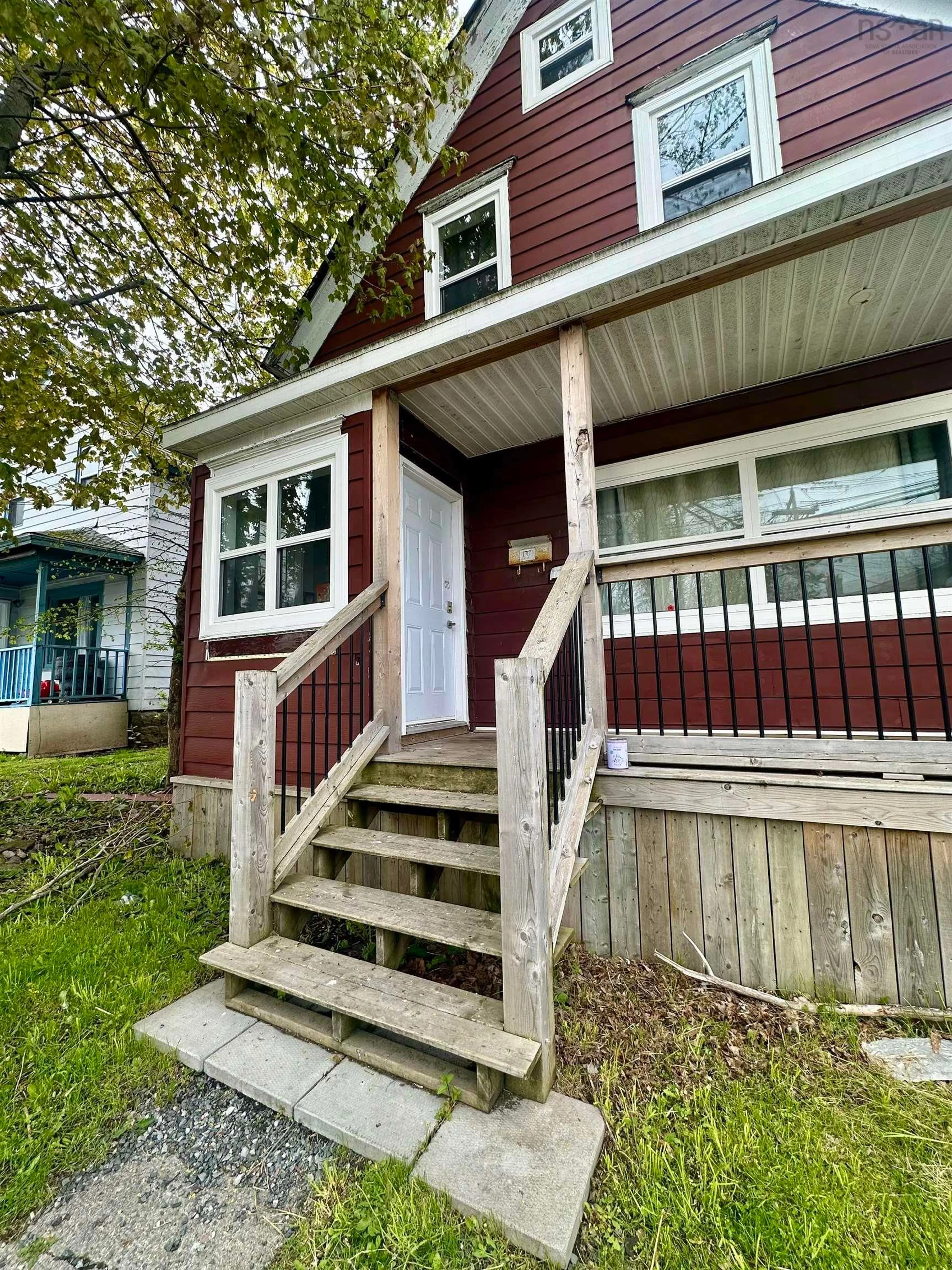 Home with vinyl exterior material, street for 177 Dorchester St, Sydney Nova Scotia B1P 5Z5