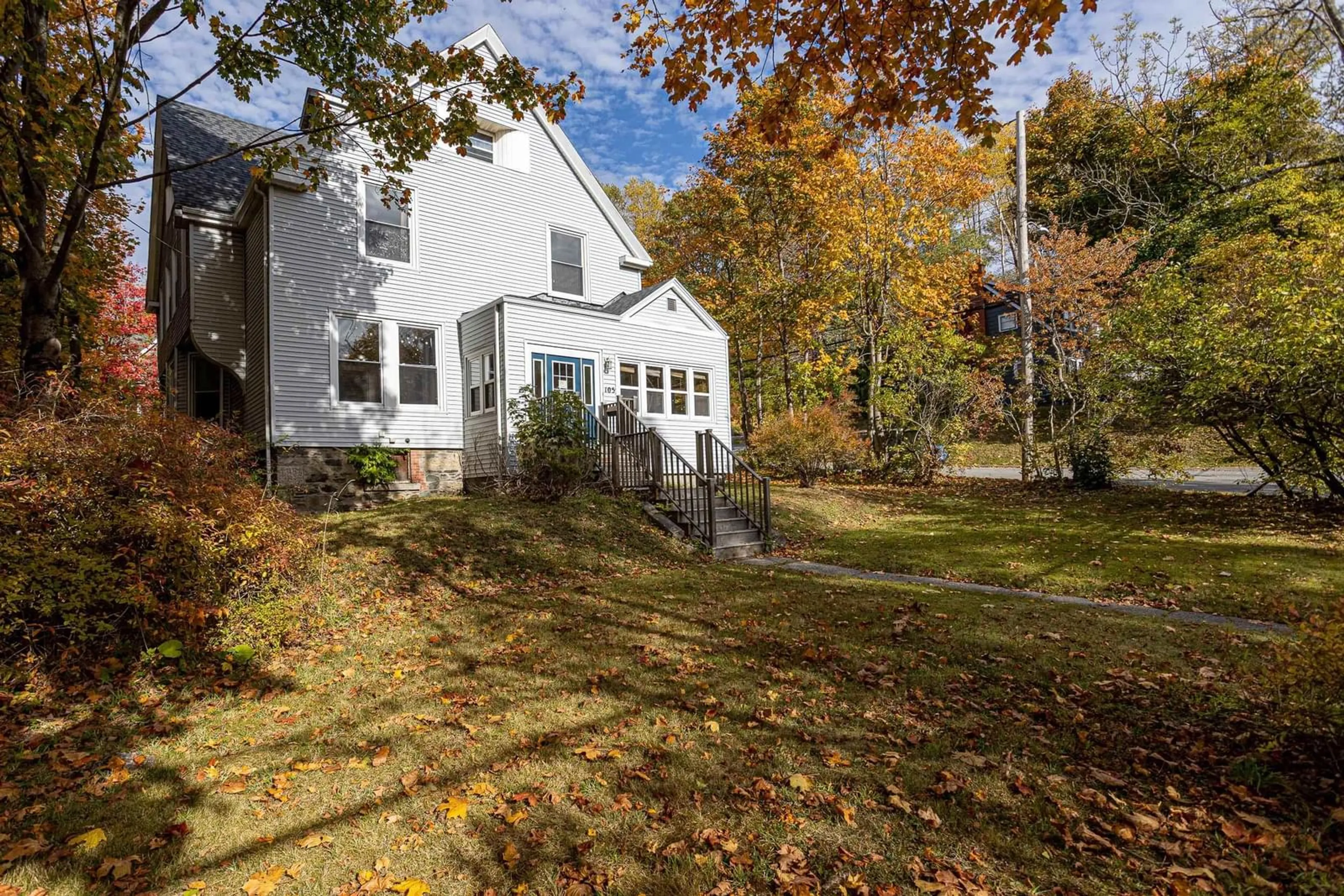 A pic from outside/outdoor area/front of a property/back of a property/a pic from drone, street for 105 Pleasant St, Dartmouth Nova Scotia B2Y 3P7