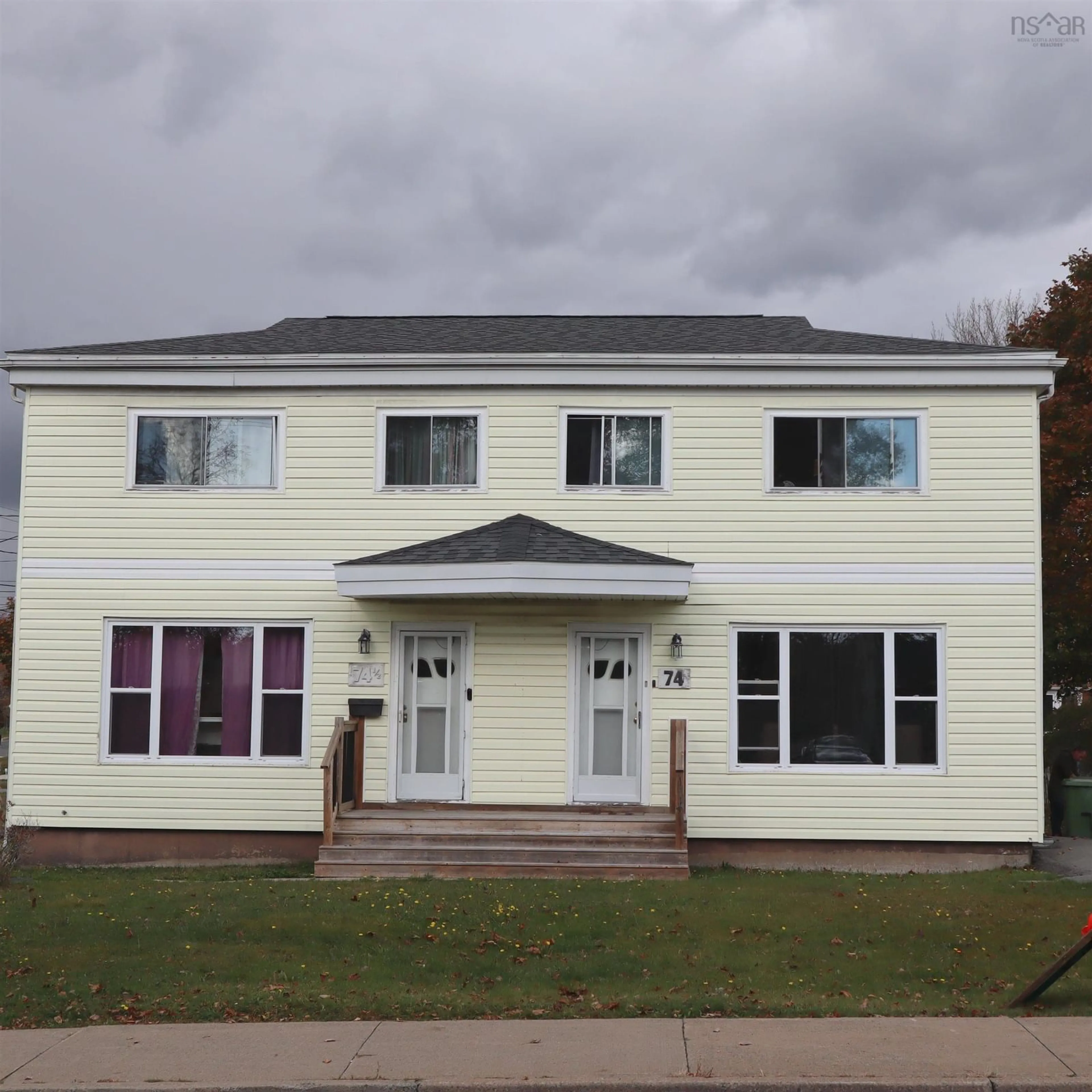 Home with vinyl exterior material, building for 74 Belle Vista Dr, Dartmouth Nova Scotia B2W 2X5