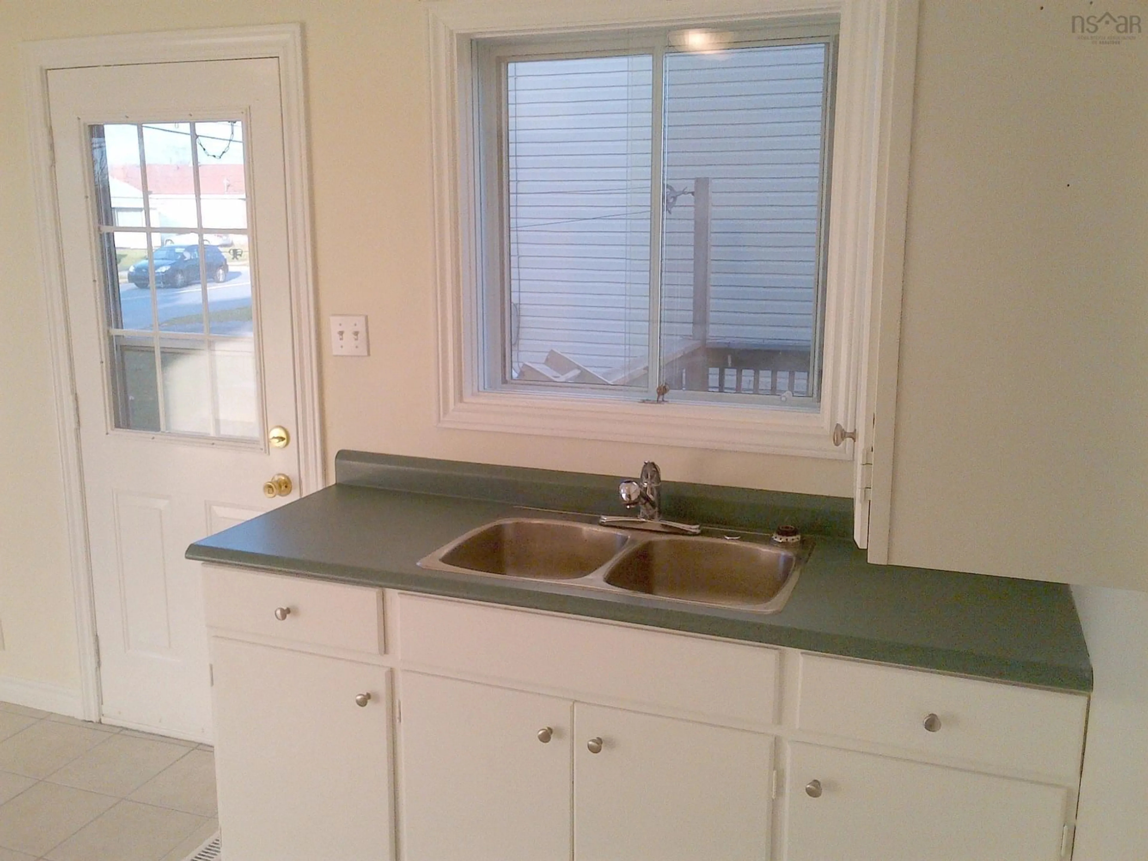 Standard kitchen, ceramic/tile floor for 74 Belle Vista Dr, Dartmouth Nova Scotia B2W 2X5