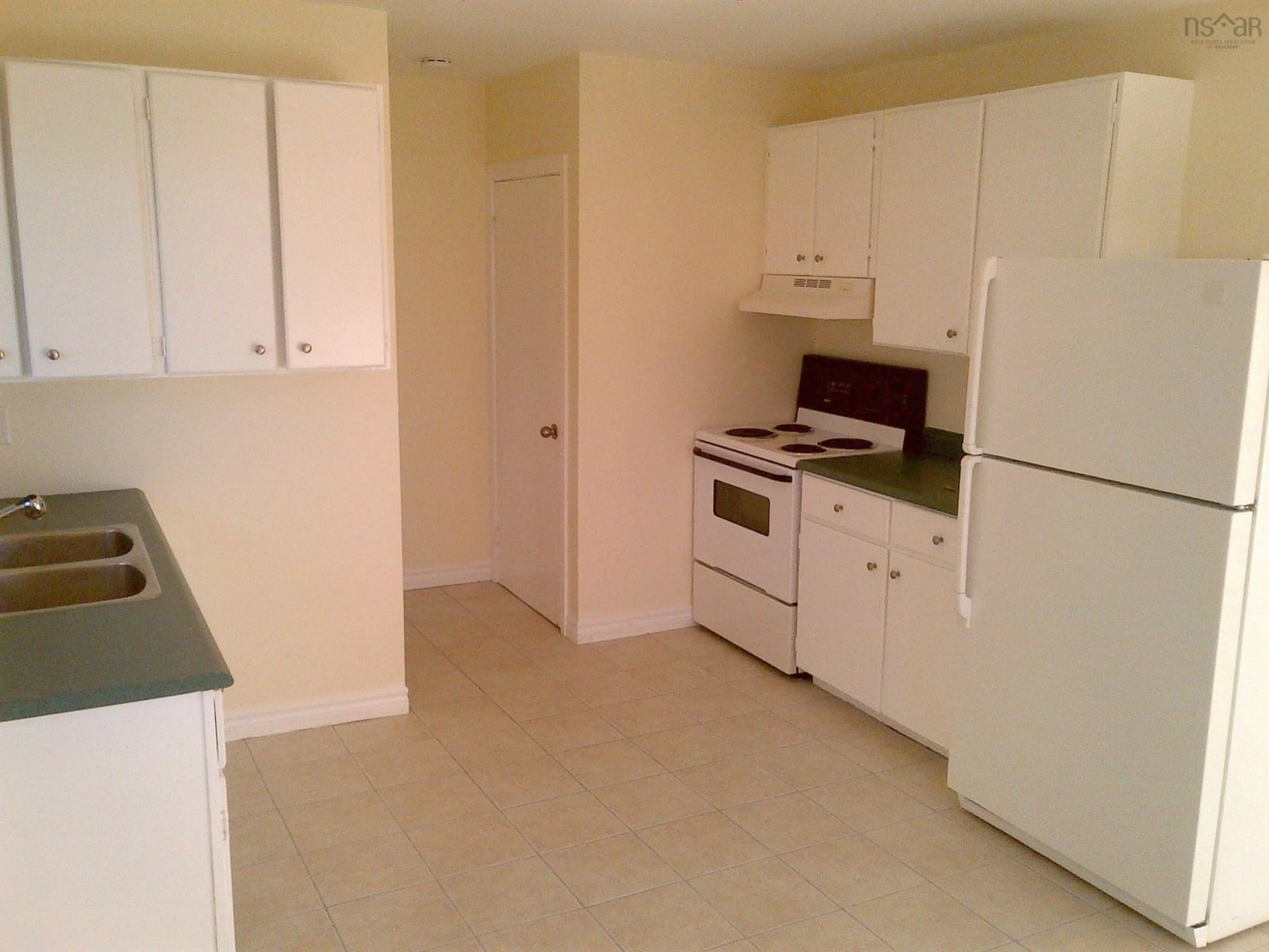 Standard kitchen, unknown for 74 Belle Vista Dr, Dartmouth Nova Scotia B2W 2X5