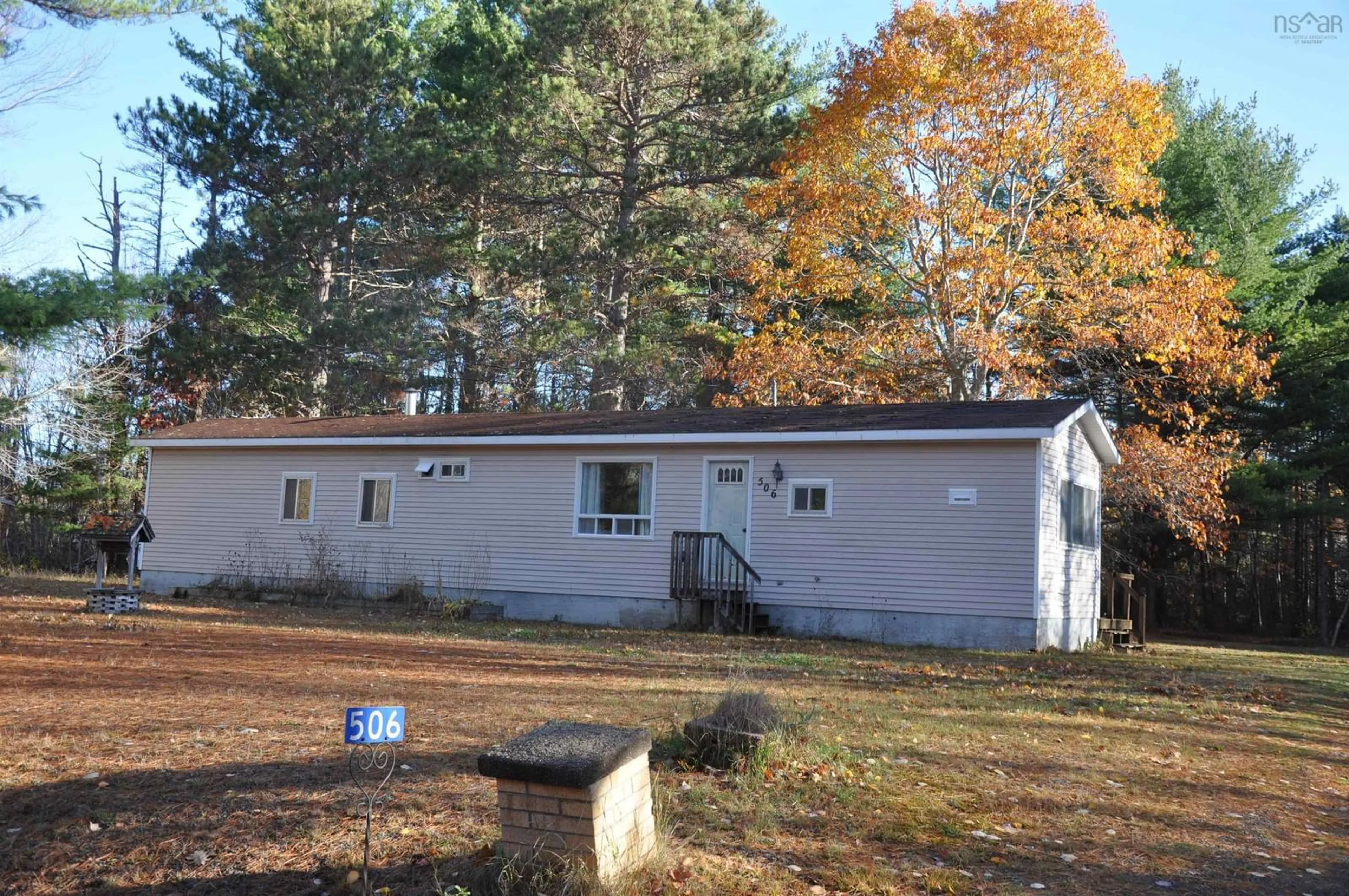 Home with vinyl exterior material, unknown for 506 Bluenose Ave, Meadowvale Nova Scotia B0P 1R0