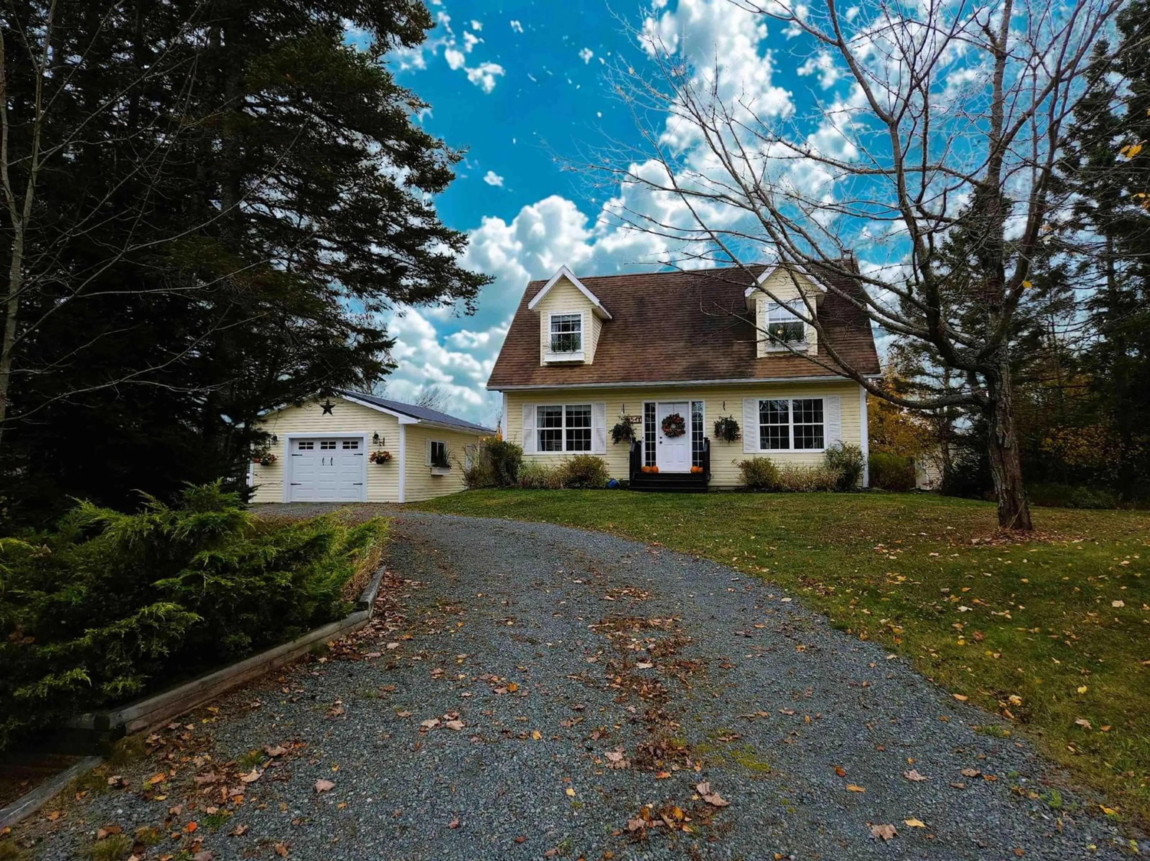 A pic from outside/outdoor area/front of a property/back of a property/a pic from drone, street for 54 Eaton Dr, Valley Nova Scotia B6L 3J9