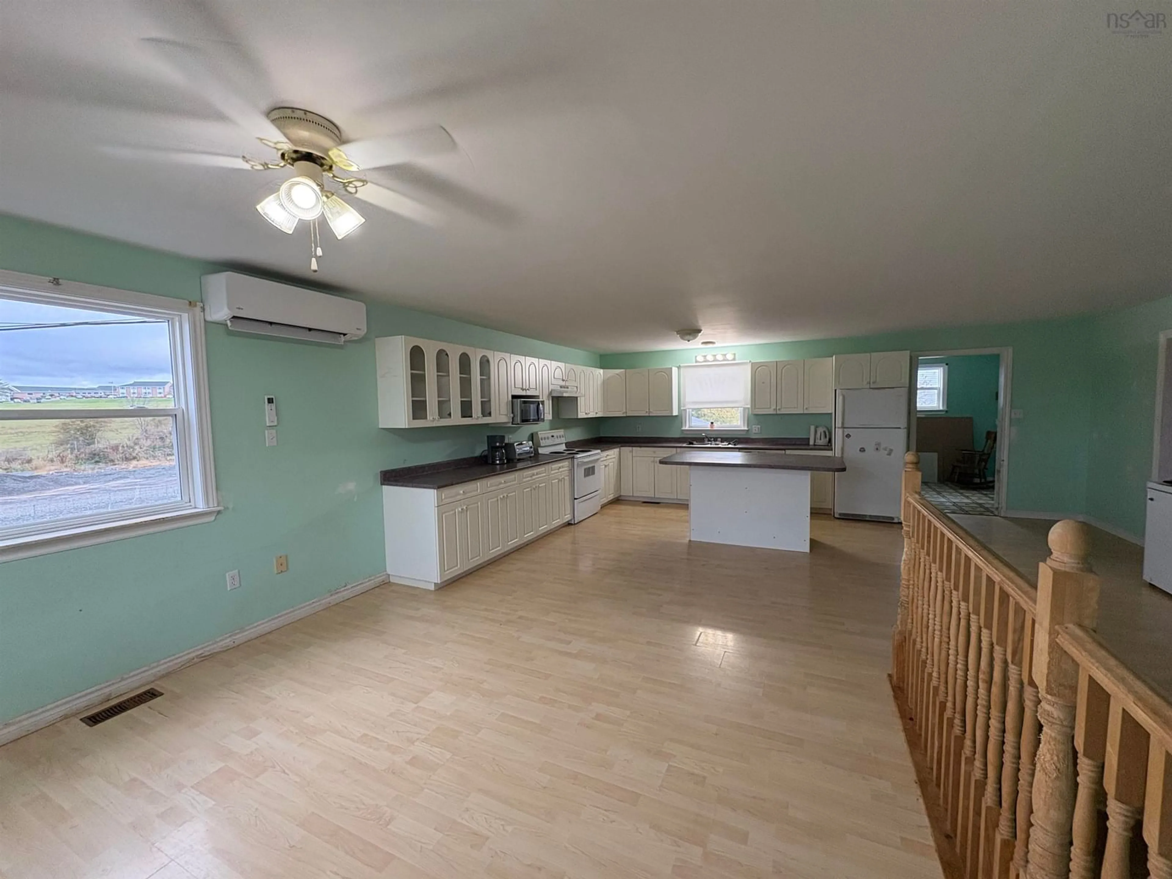 A pic of a room for 556 College Road, Windsor Nova Scotia B0N 2T0