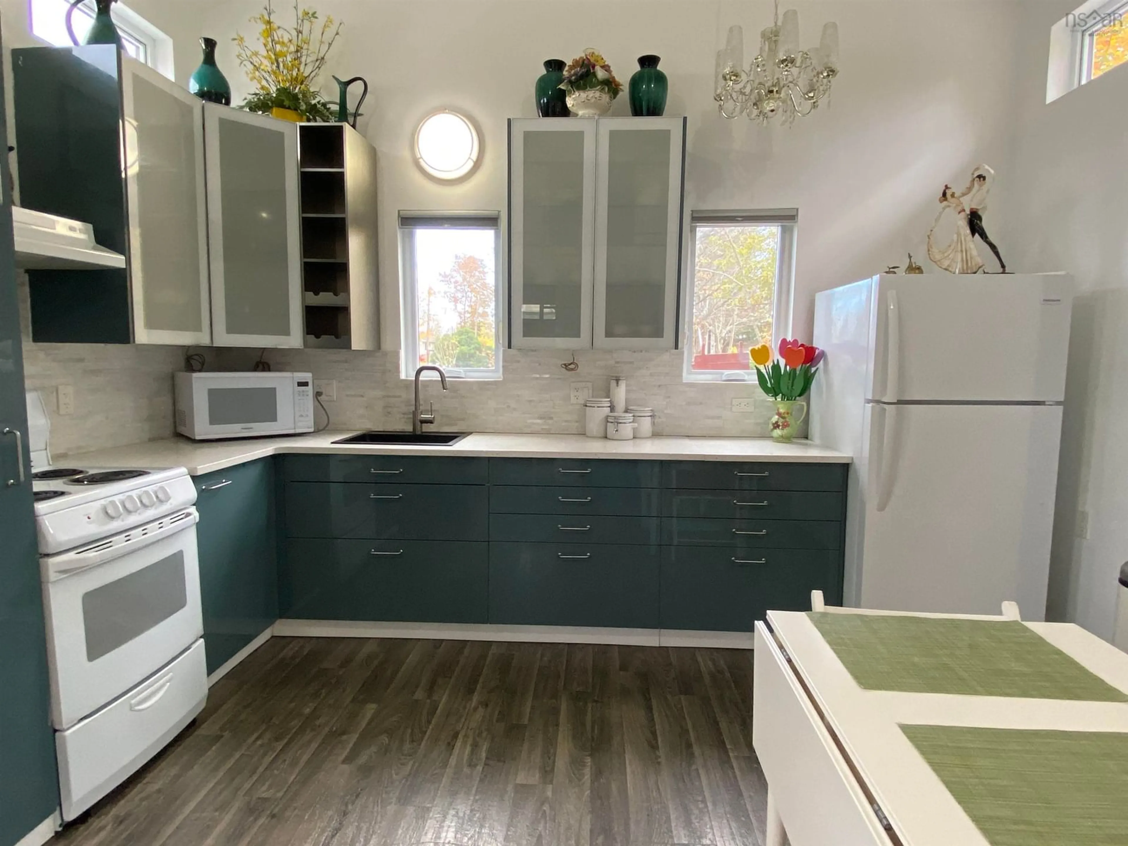 Open concept kitchen, unknown for 52 Wolfe St, Liverpool Nova Scotia B0T 1K0