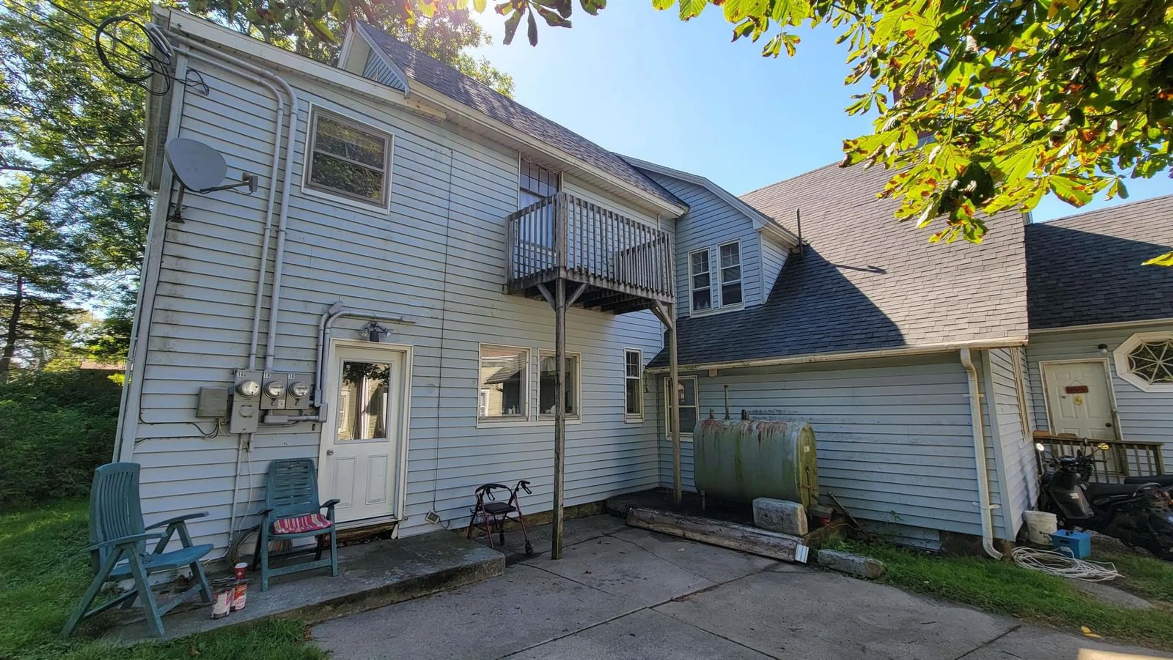 Unknown for 18 Parade St, Yarmouth Nova Scotia B5A 3A4