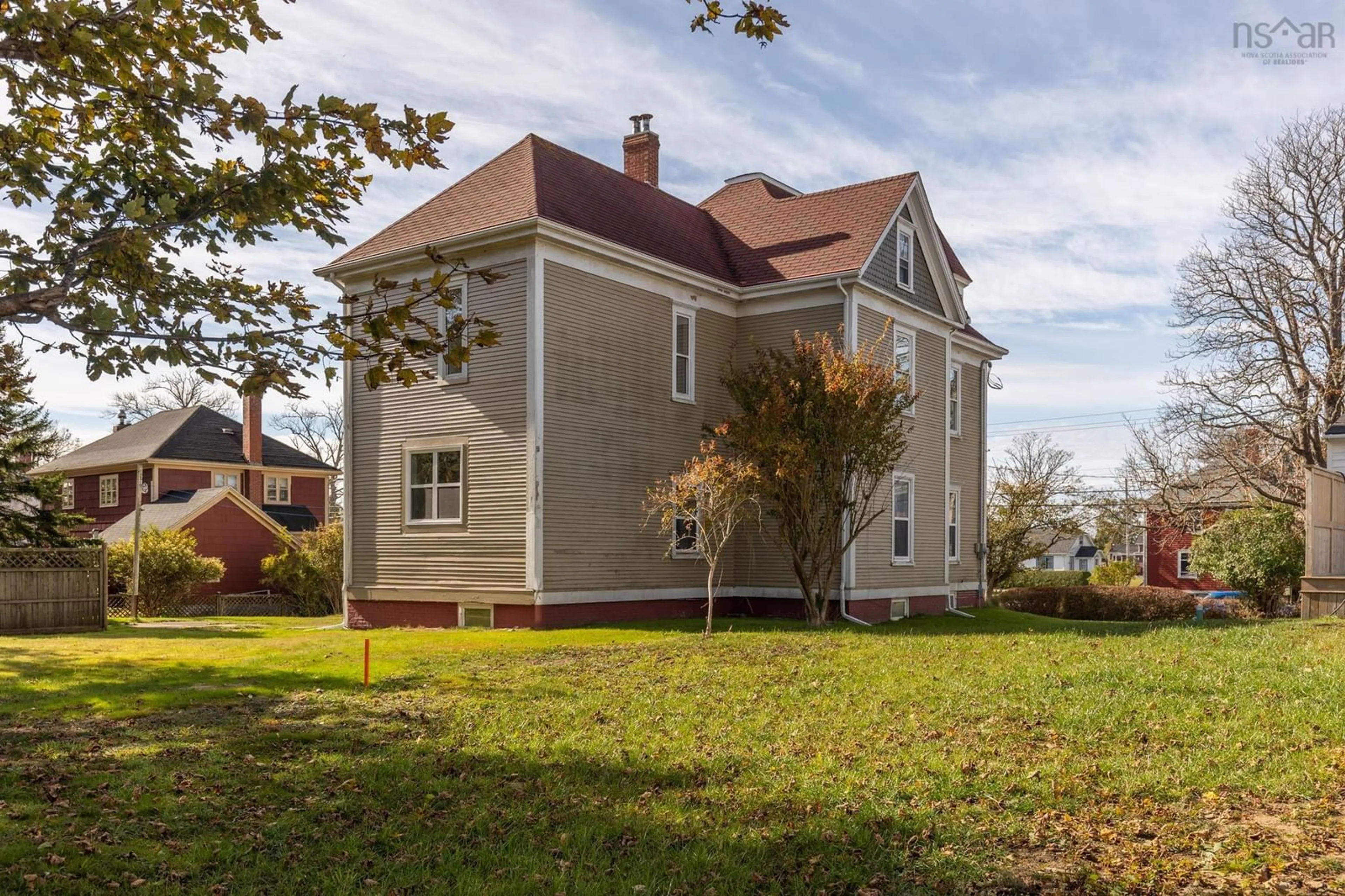 Home with brick exterior material, building for 39 Brunswick St, Yarmouth Nova Scotia B5A 2E7