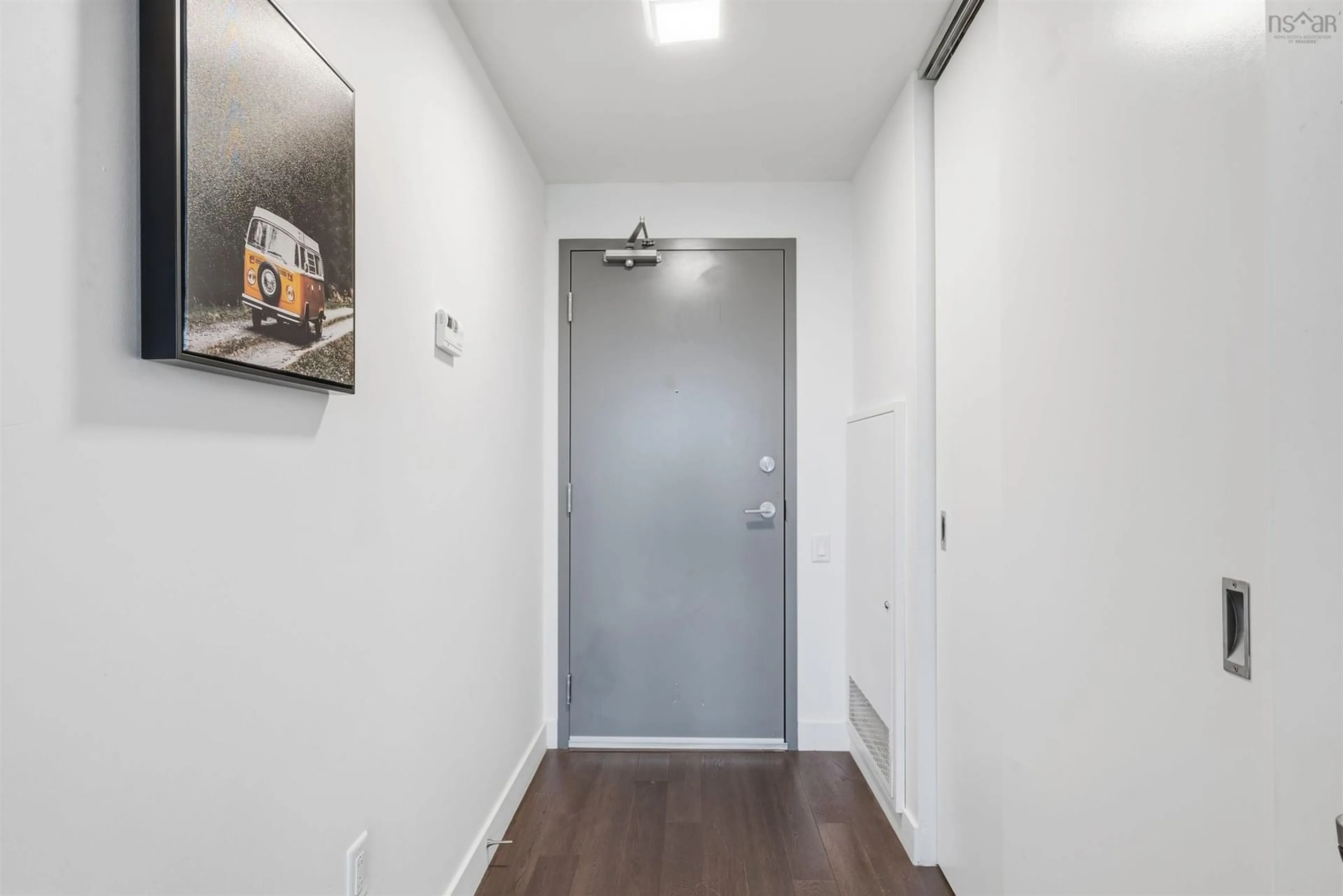 Indoor entryway for 1048 Wellington St #602, Halifax Nova Scotia B3H 0C2