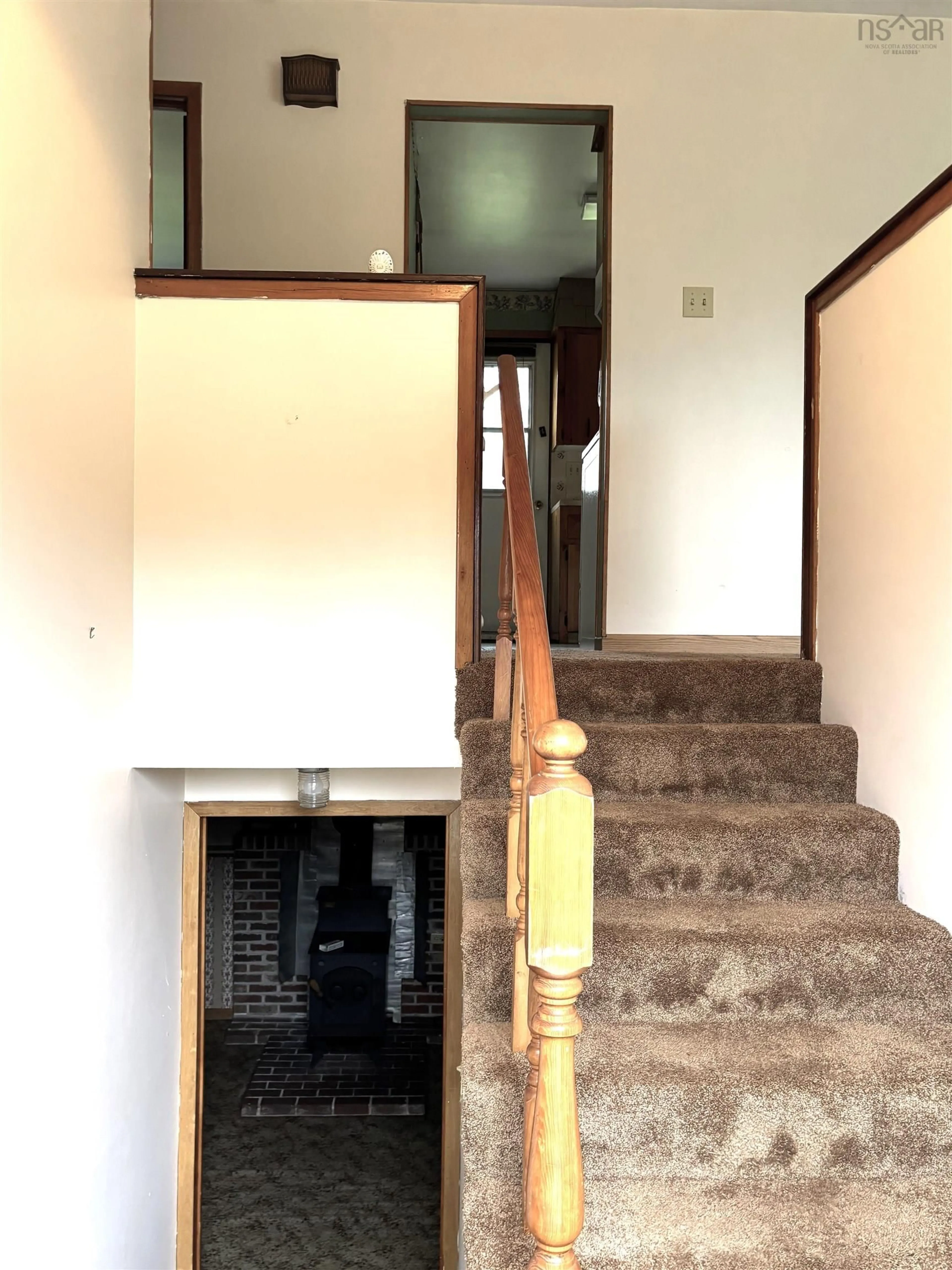 Indoor foyer for 1194 Alma Rd, Loch Broom Nova Scotia B0K 2A0