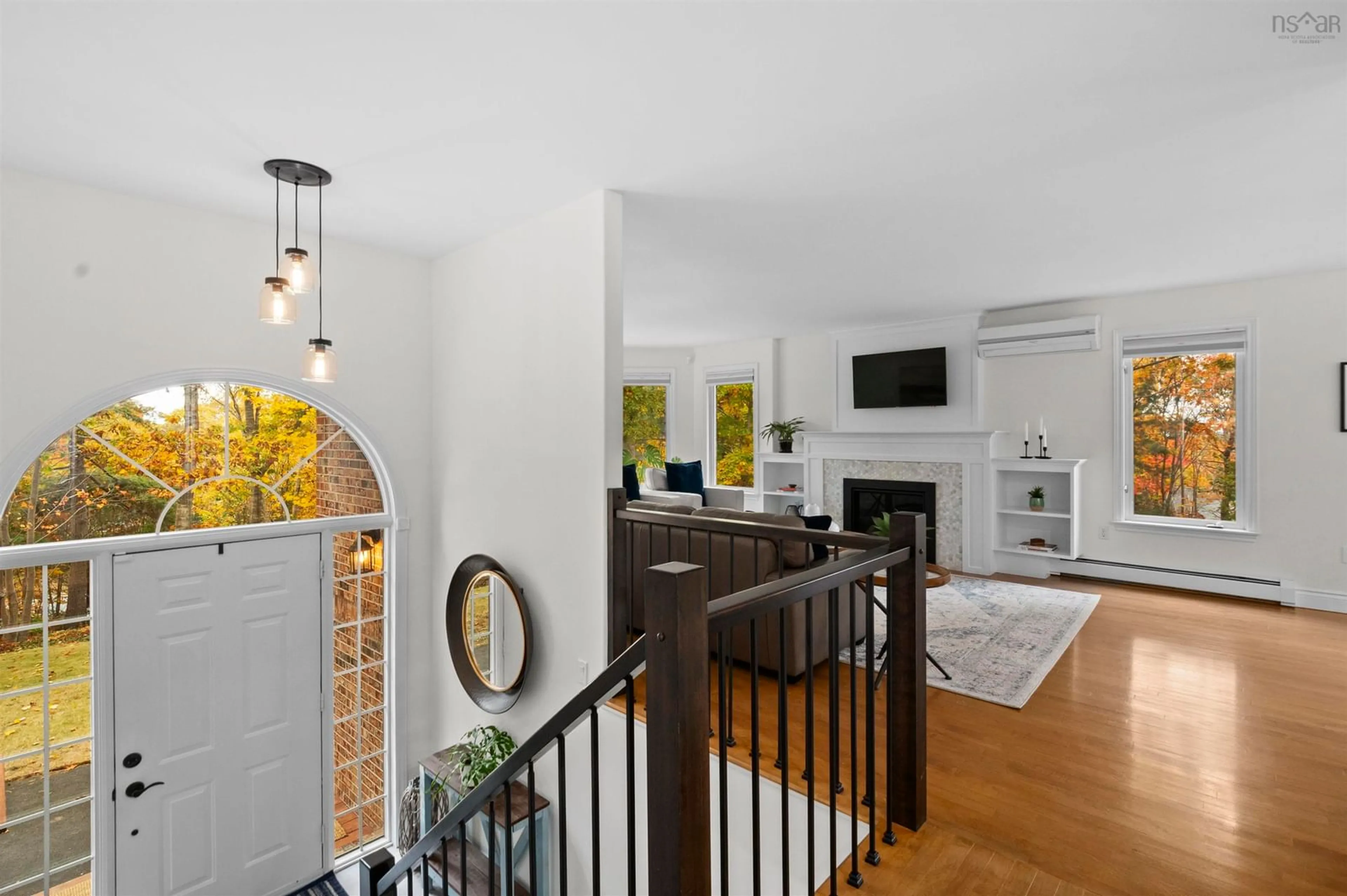 Indoor entryway for 38 Devonport Ave, Fall River Nova Scotia B2T 1A4