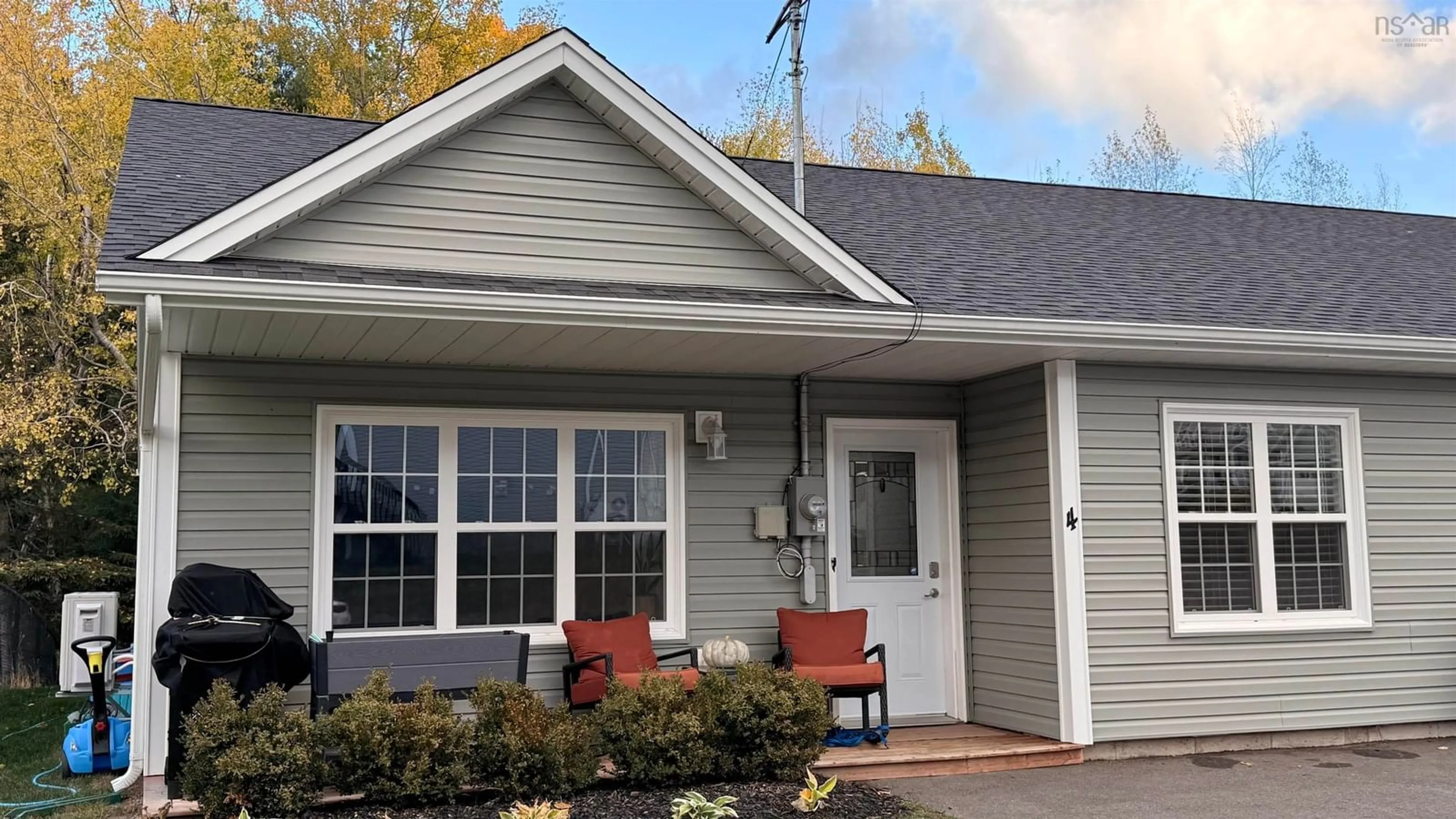 Home with vinyl exterior material, street for 4 Jenifer Crt, New Minas Nova Scotia B4N 0H7