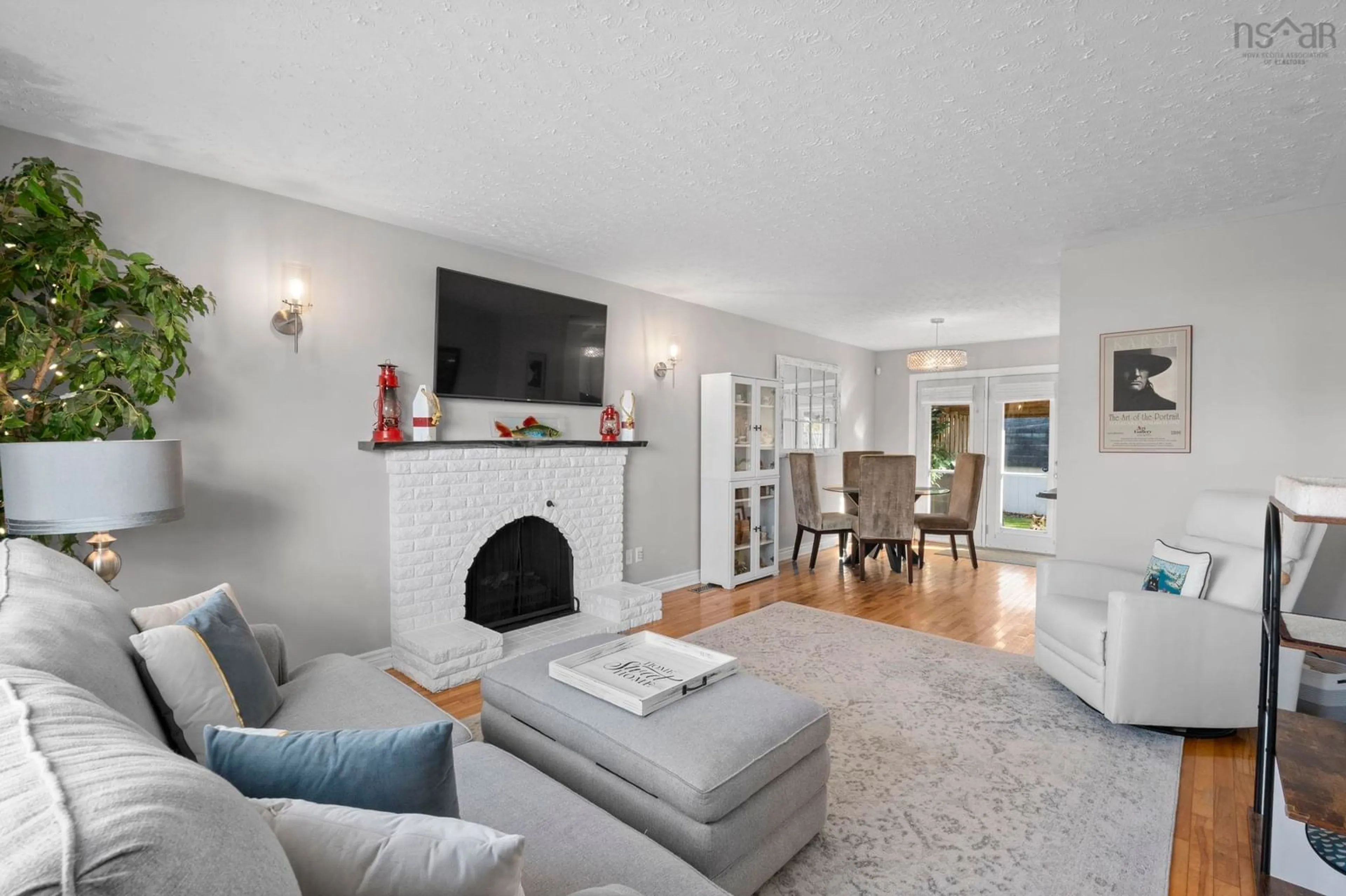 Living room with furniture, unknown for 7 Shawinigan Rd, Dartmouth Nova Scotia B2W 3A1