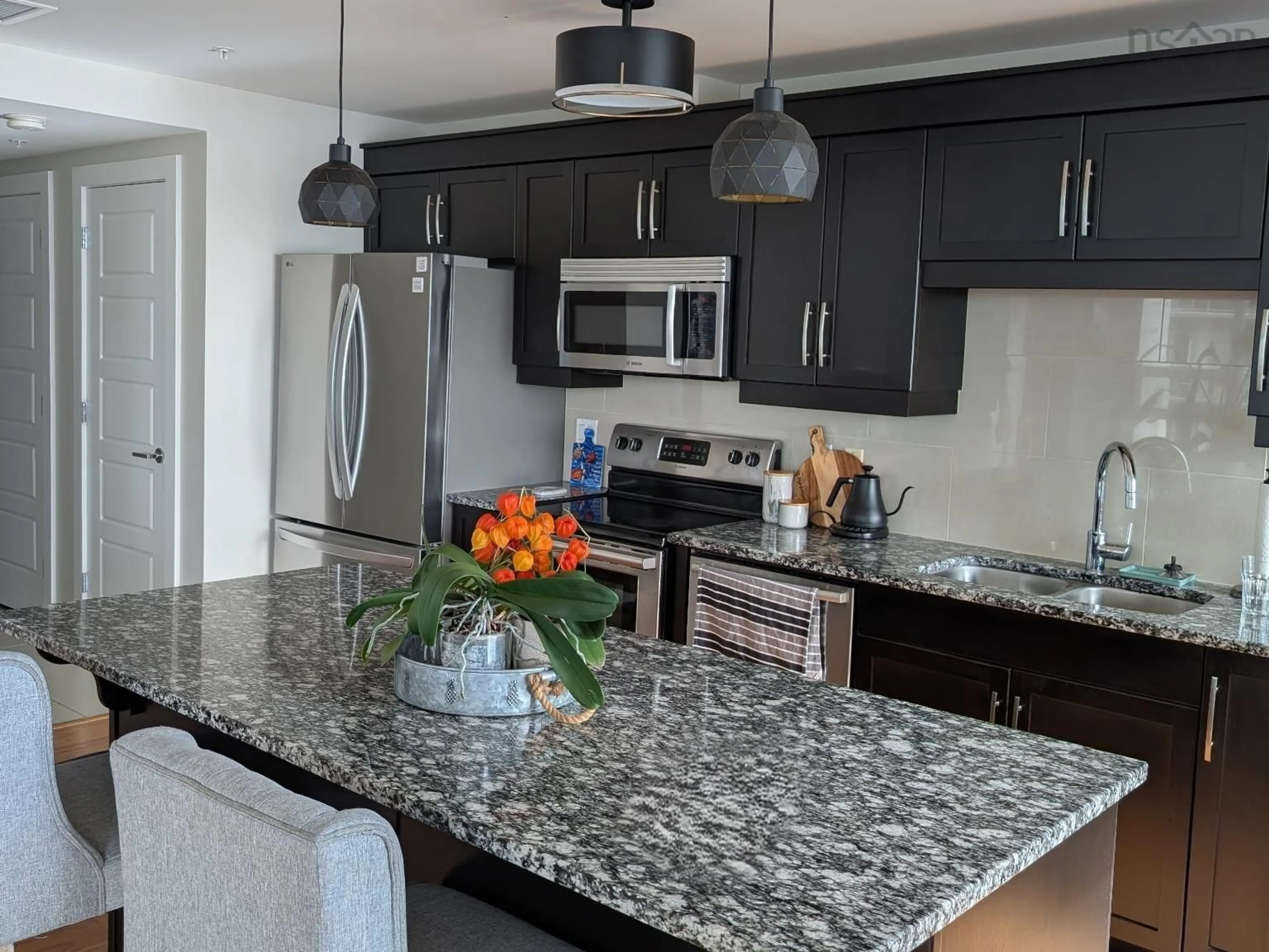 Open concept kitchen, ceramic/tile floor for 31 Kings Wharf Pl #706, Dartmouth Nova Scotia B2Y 0C1