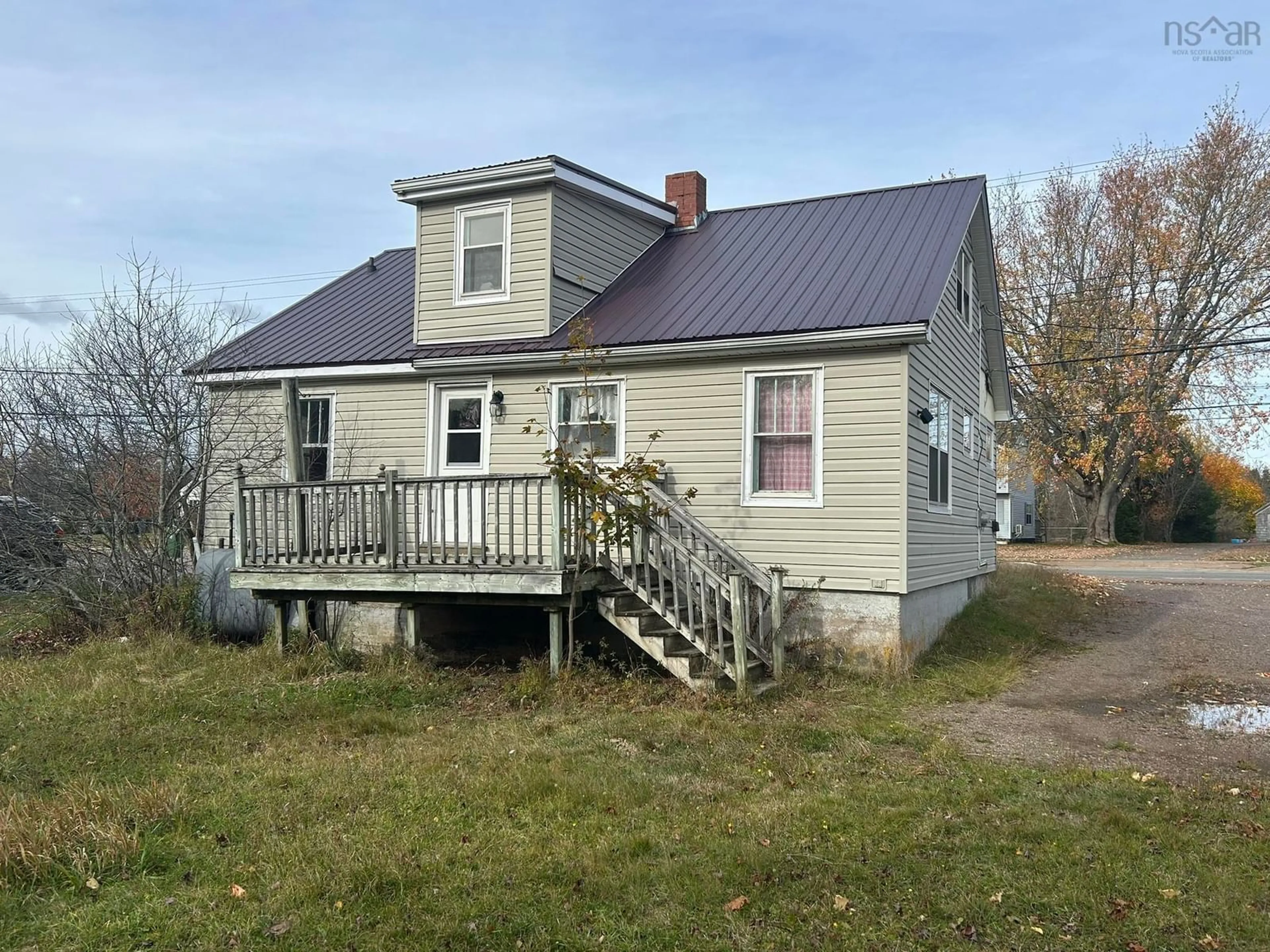 Home with vinyl exterior material, building for 394 Pictou Rd, Bible Hill Nova Scotia B2N 2T7