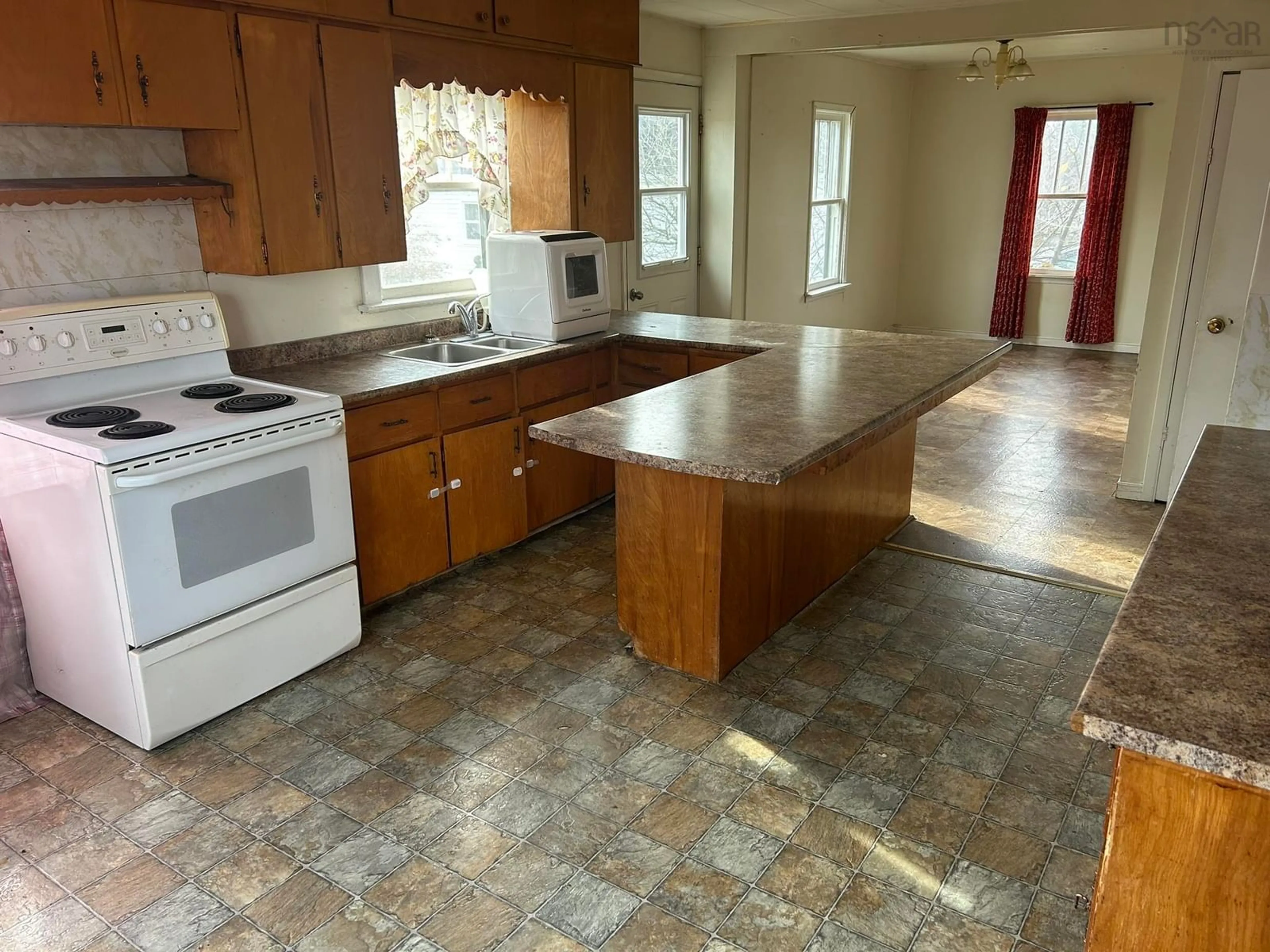 Standard kitchen, ceramic/tile floor for 394 Pictou Rd, Bible Hill Nova Scotia B2N 2T7