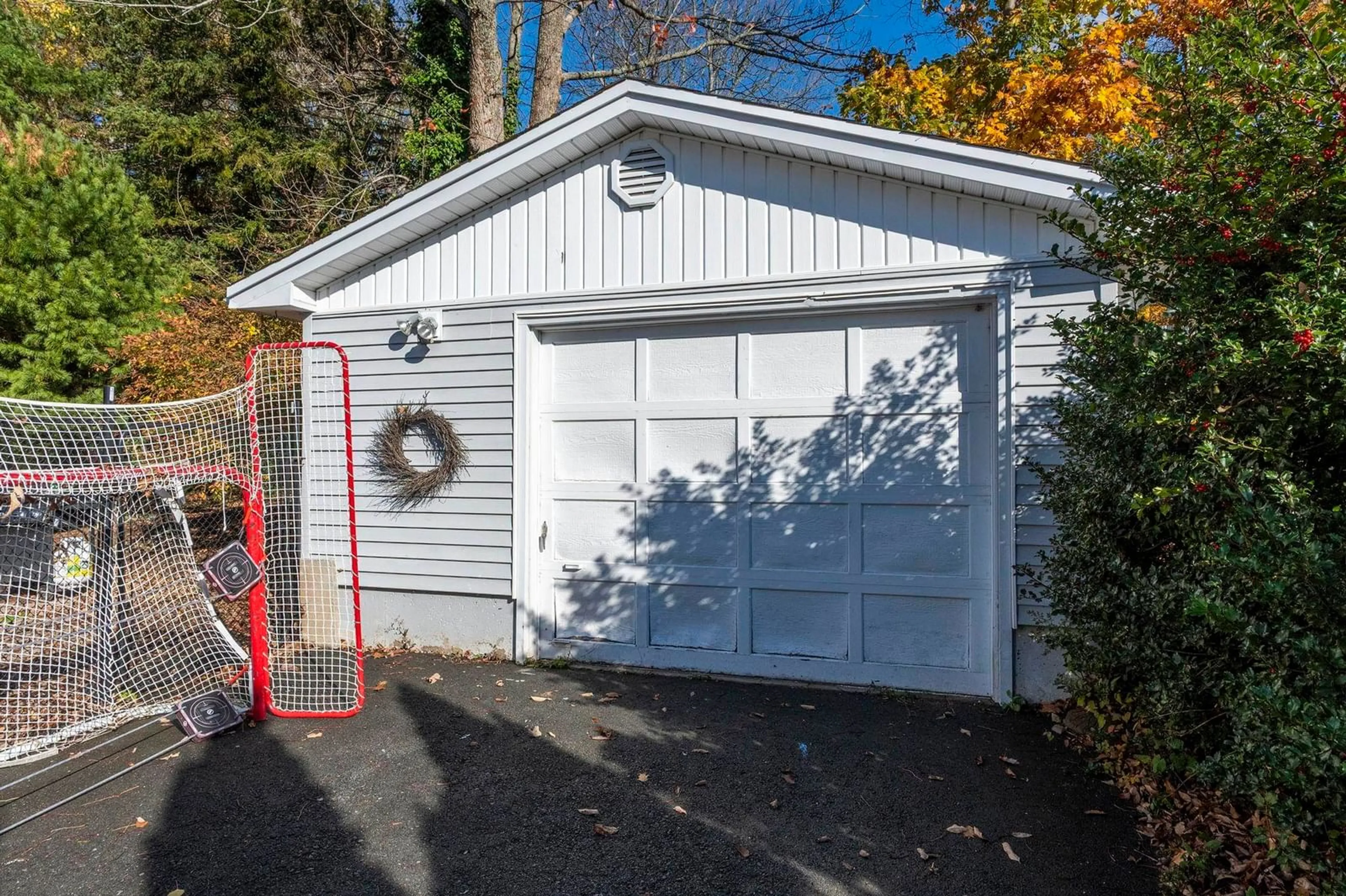Indoor garage for 75 Perrier Drive, New Minas Nova Scotia B4N 4C4