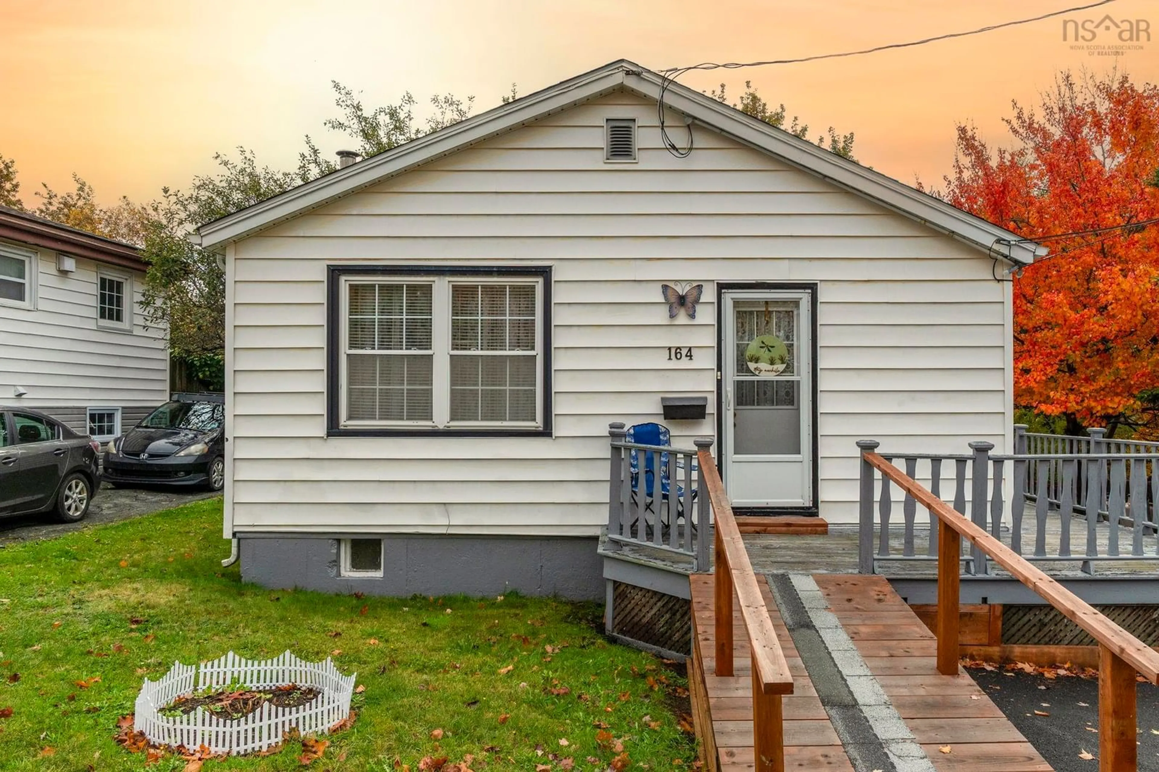 Home with vinyl exterior material, street for 164 Main Ave, Halifax Nova Scotia B3M 1B2
