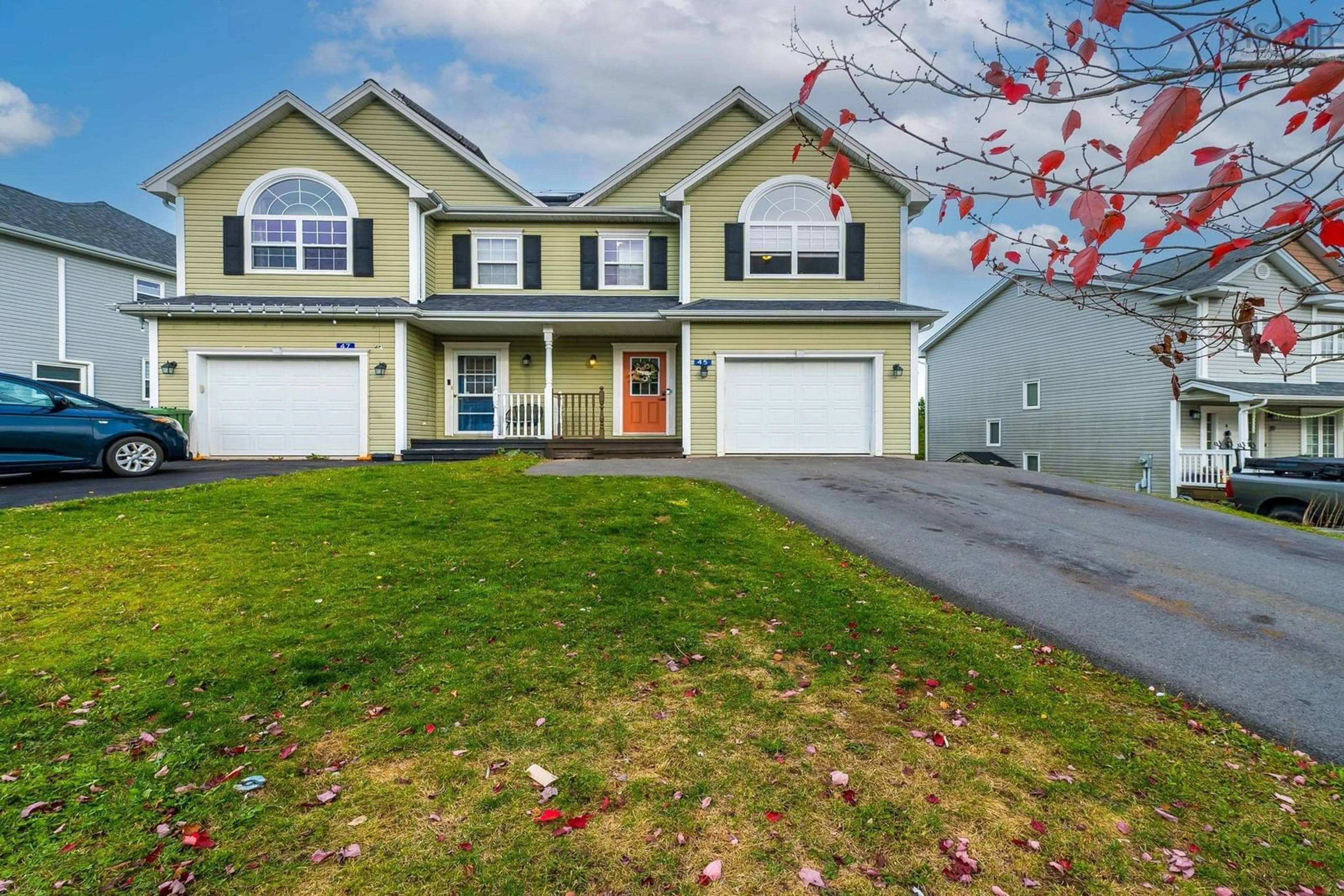 Home with vinyl exterior material, street for 45 Avebury Crt, Middle Sackville Nova Scotia B4E 3A7