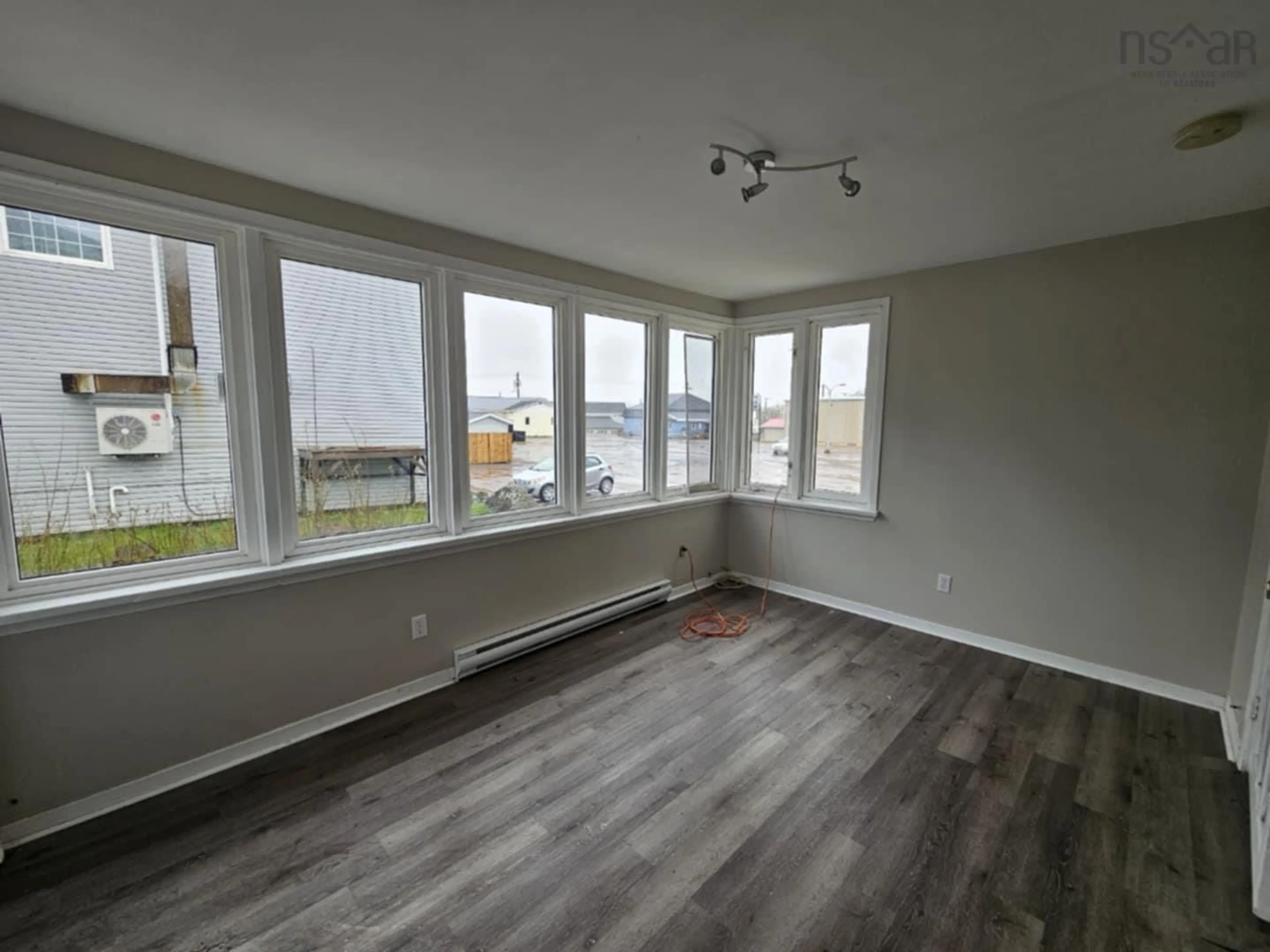 A pic of a room for 14 Prince Arthur St, Amherst Nova Scotia B4H 1V4