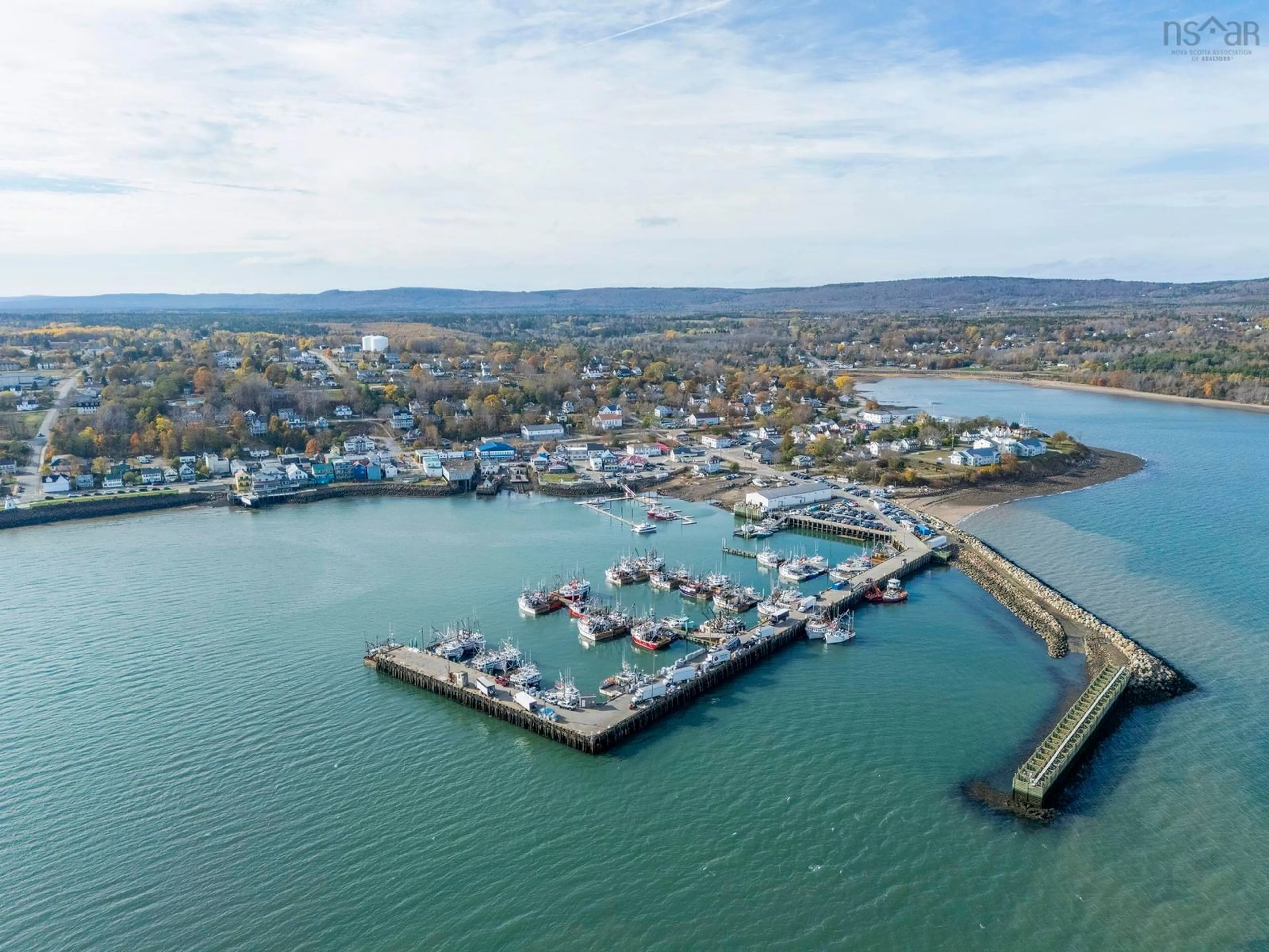 A pic from outside/outdoor area/front of a property/back of a property/a pic from drone, water/lake/river/ocean view for 155 First Ave, Digby Nova Scotia B0N 1A0