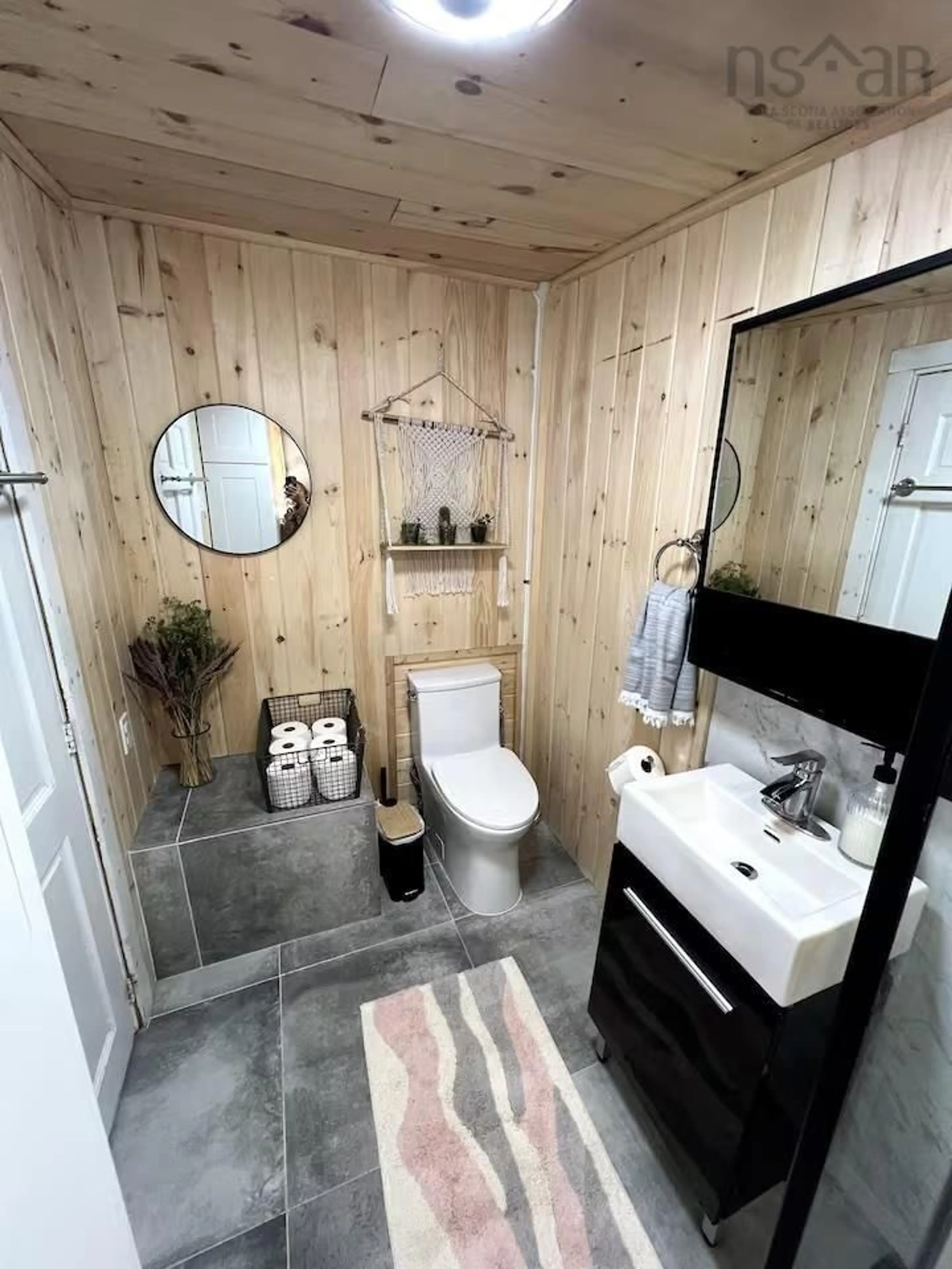 Contemporary bathroom, unknown for 8848 St Margarets Bay Rd, Queensland Nova Scotia B0J 1T0