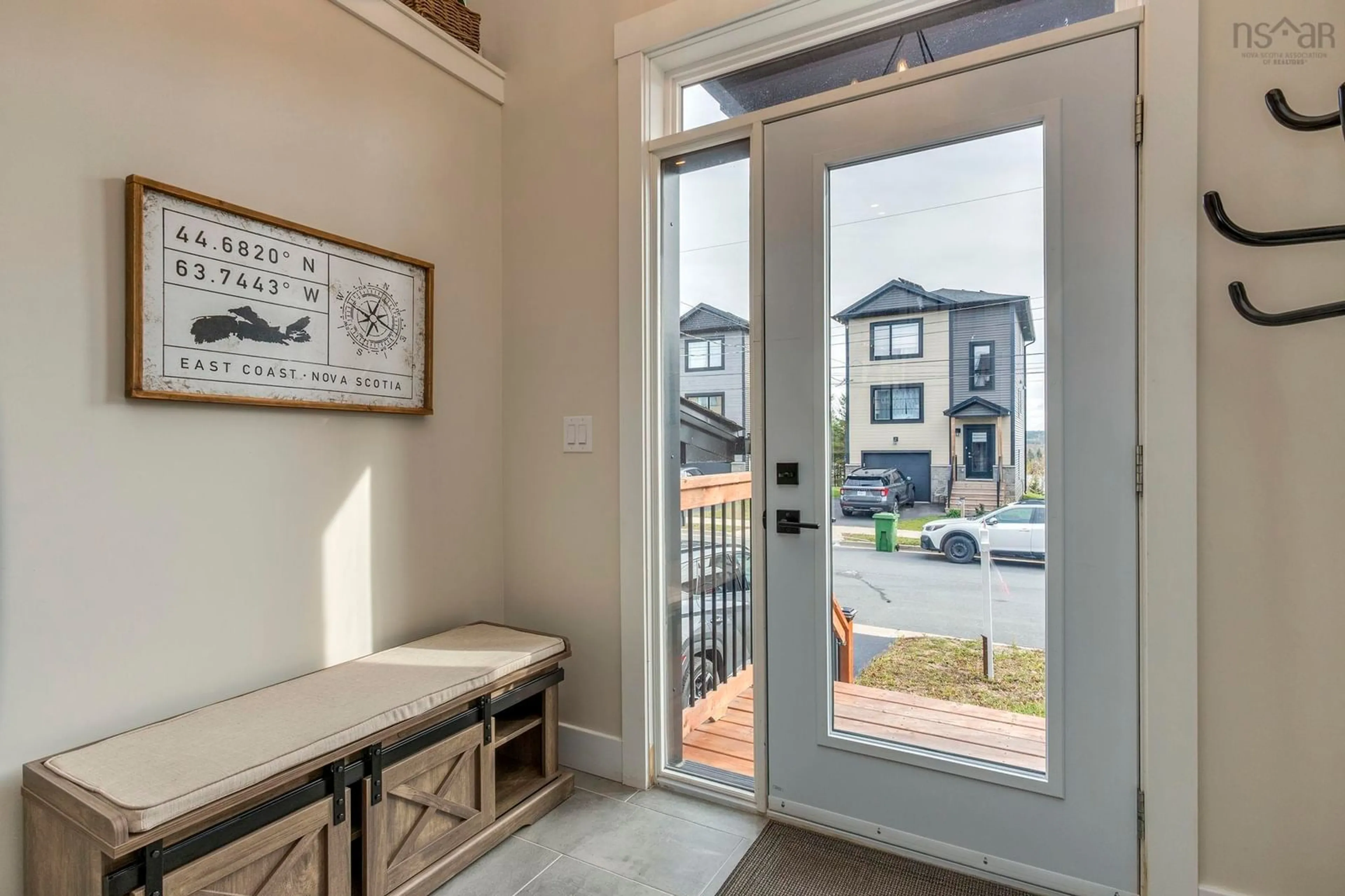 Indoor entryway for 25 Sam Cres, Enfield Nova Scotia B2S 0G9