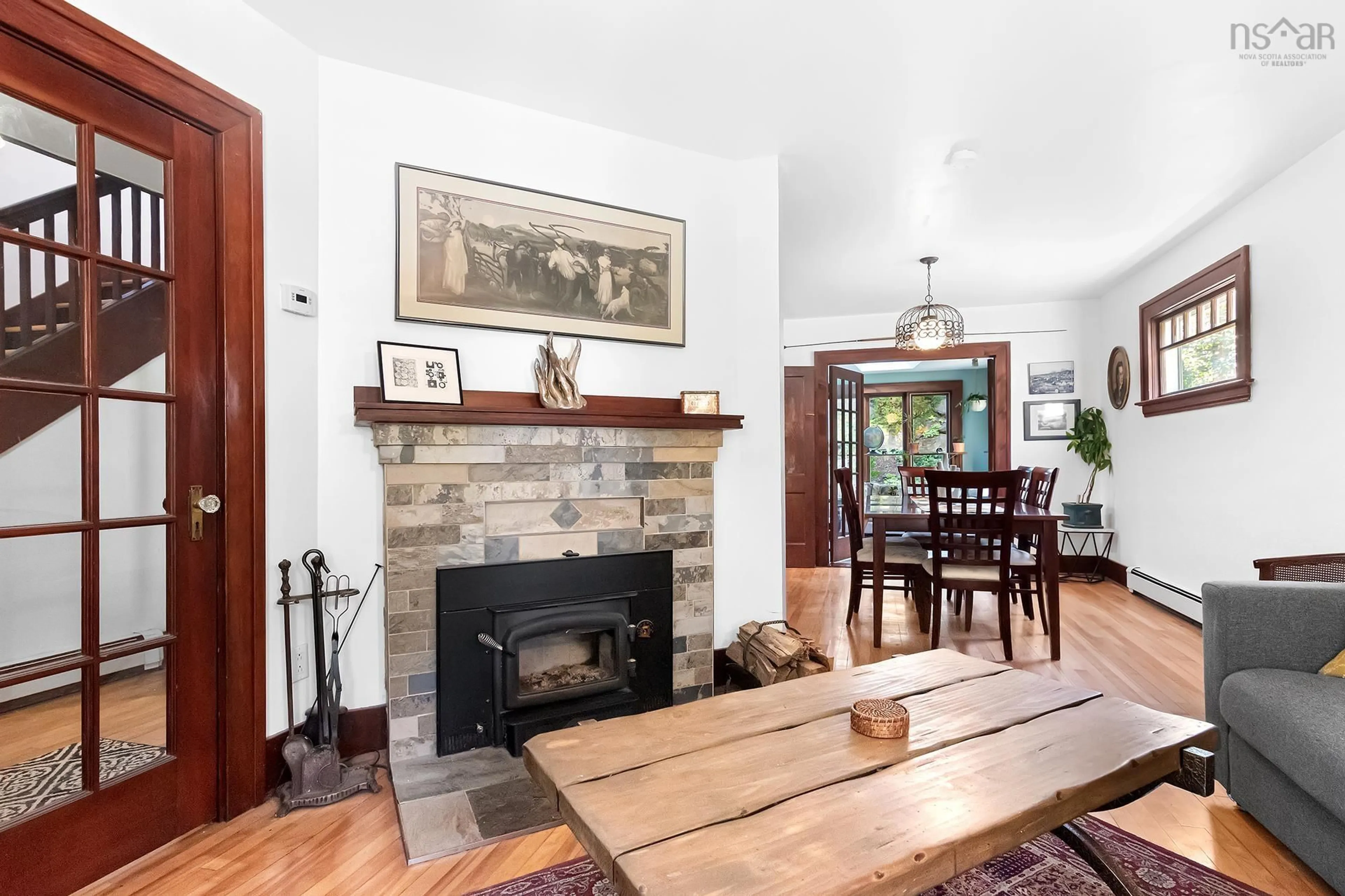 Living room with furniture, wood/laminate floor for 30 Woodbury Dr, Halifax Nova Scotia B3M 1Z5