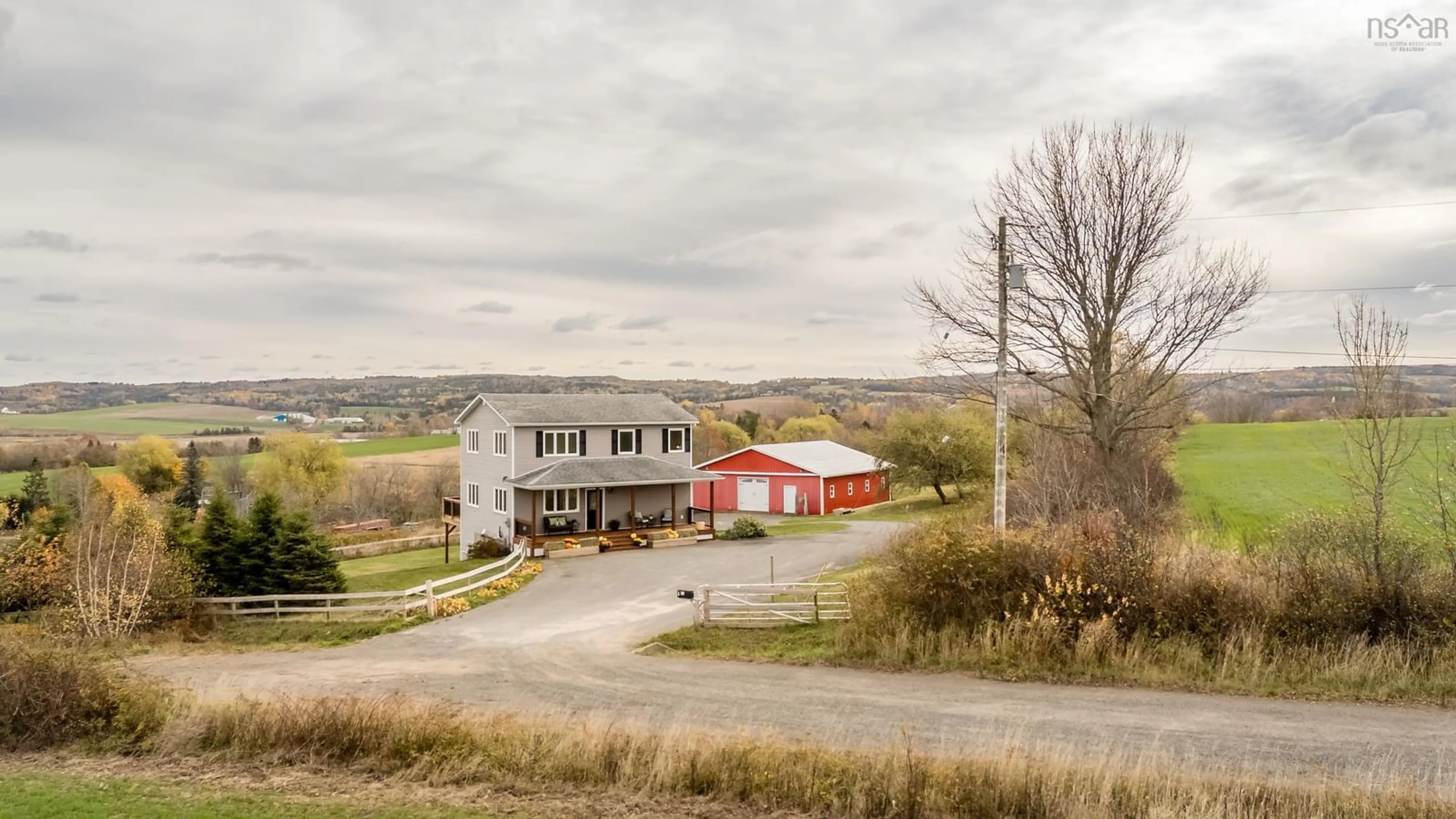 A pic from outside/outdoor area/front of a property/back of a property/a pic from drone, unknown for 62 Middle St, Hortonville Nova Scotia B4P 2R3