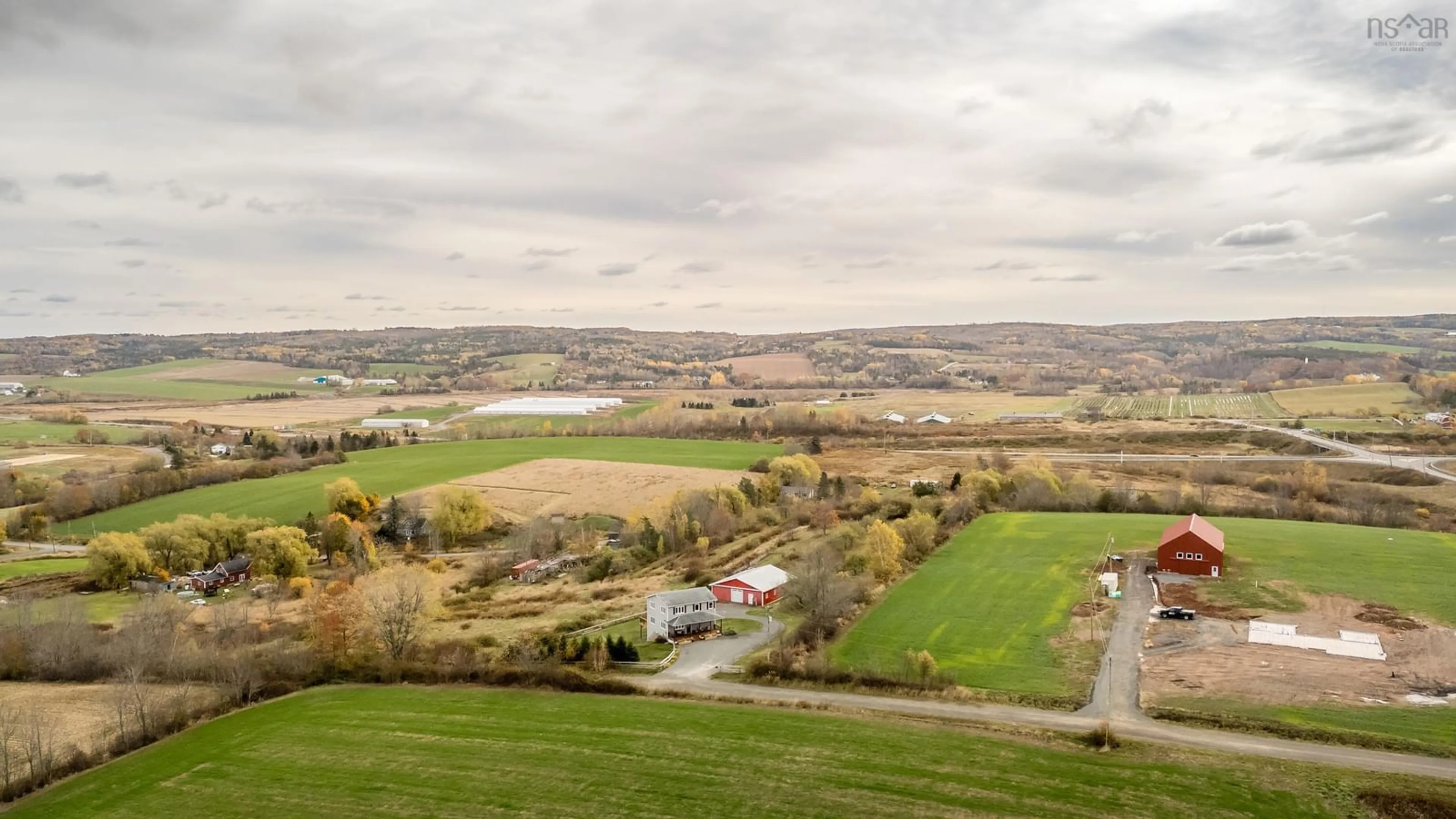 A pic from outside/outdoor area/front of a property/back of a property/a pic from drone, unknown for 62 Middle St, Hortonville Nova Scotia B4P 2R3