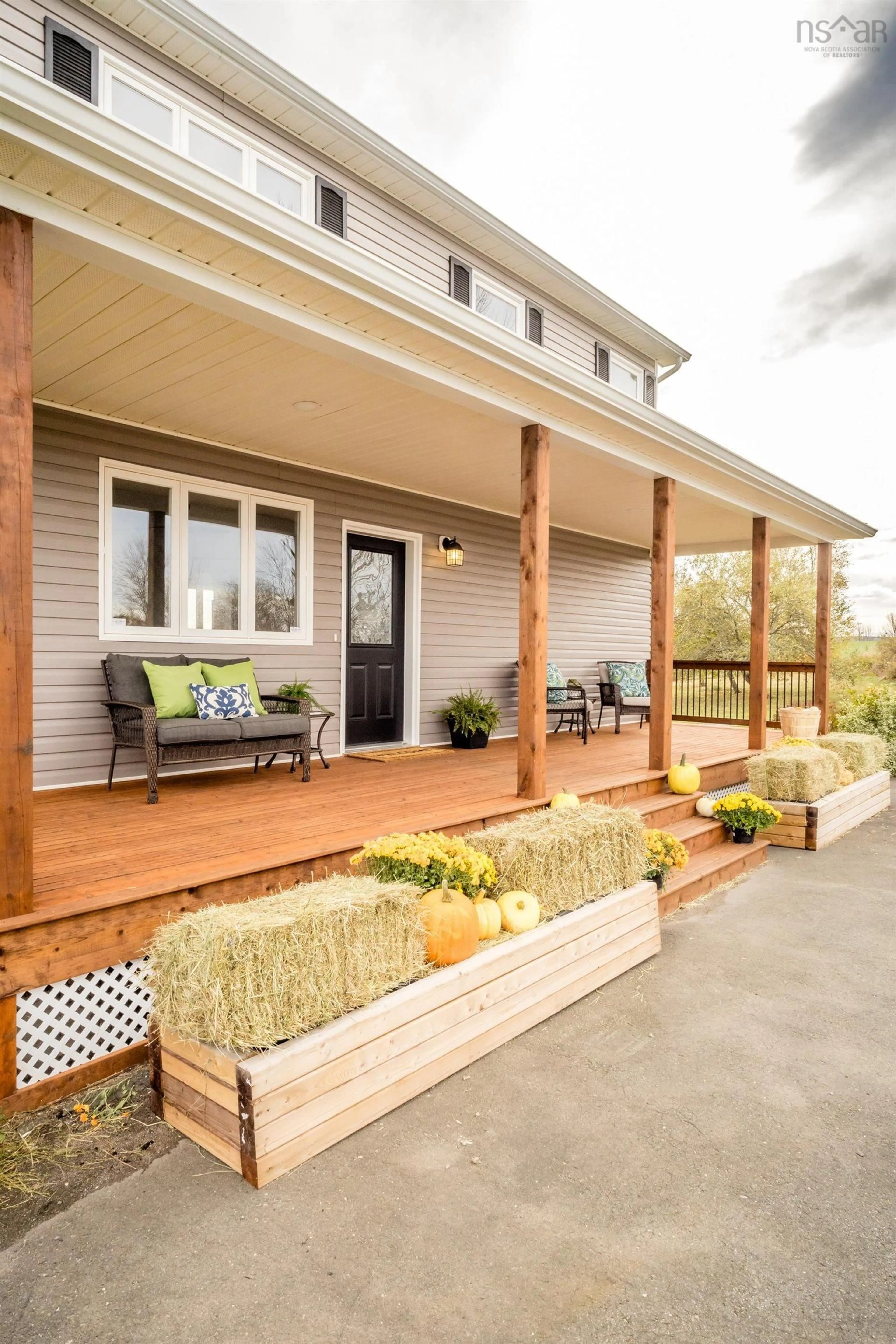 Home with vinyl exterior material, unknown for 62 Middle St, Hortonville Nova Scotia B4P 2R3