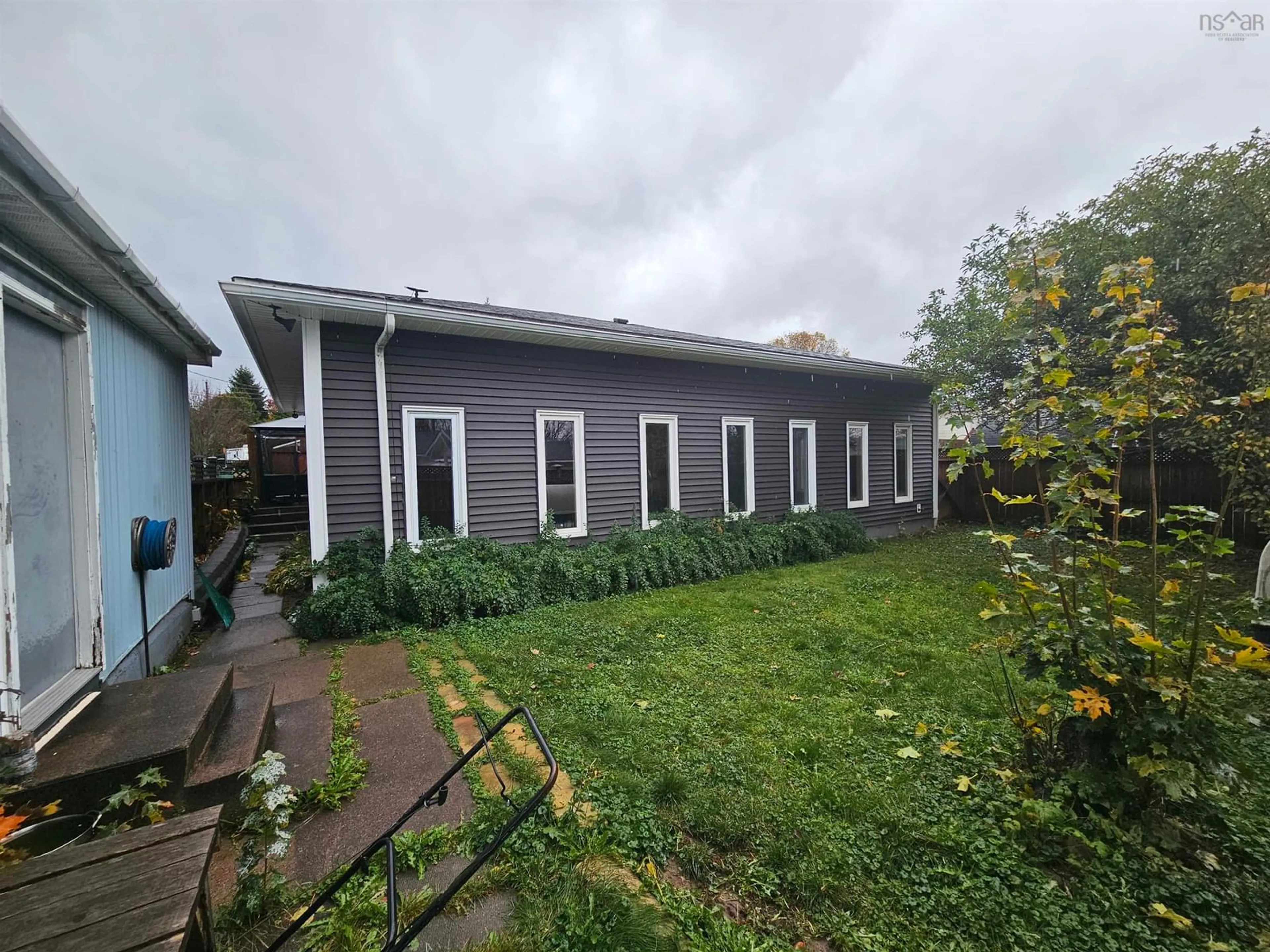 Unknown for 16 Rogers Ave, Amherst Nova Scotia B4H 2J7