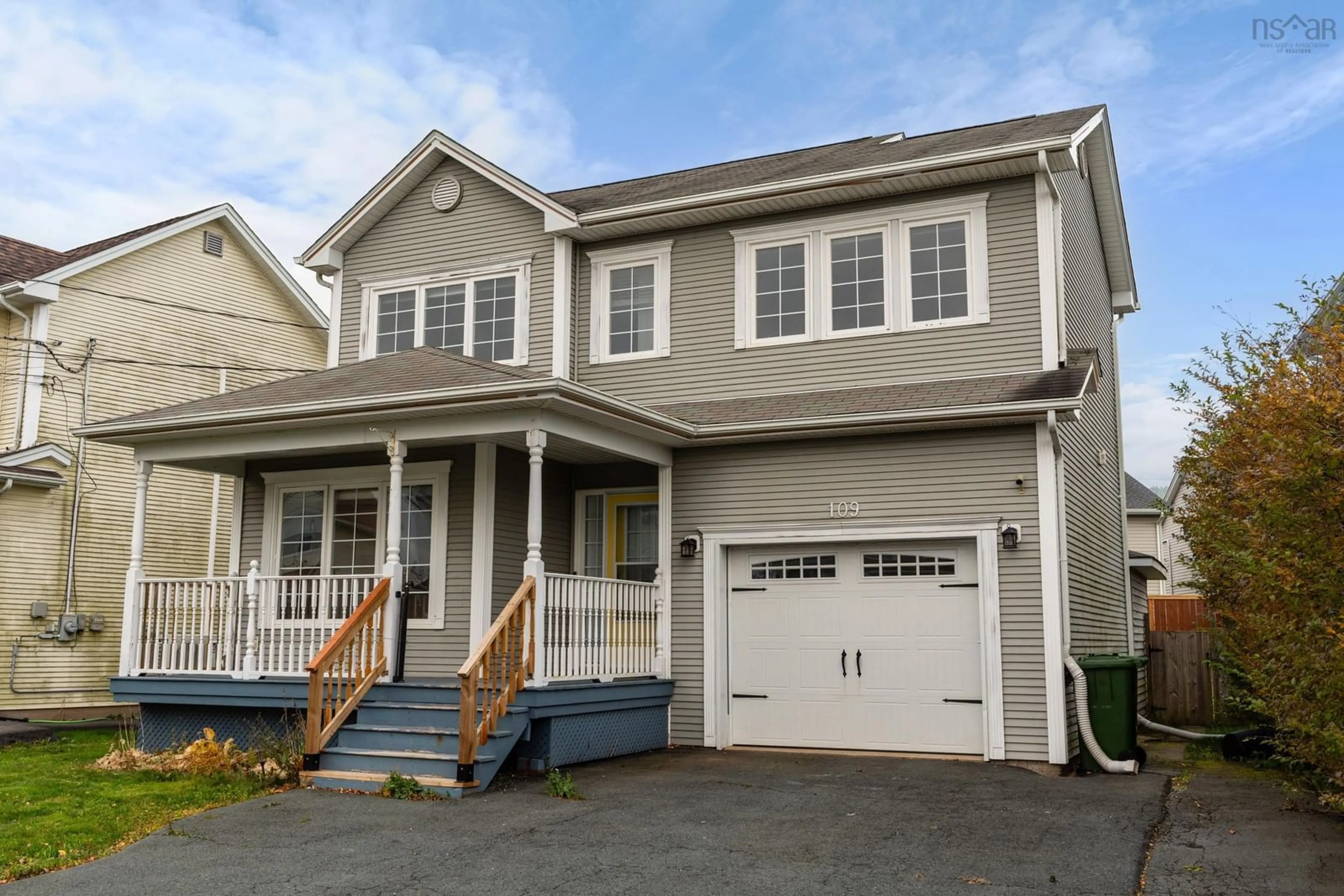 Home with vinyl exterior material, street for 109 Westfield Cres, Dartmouth Nova Scotia B2V 2W2