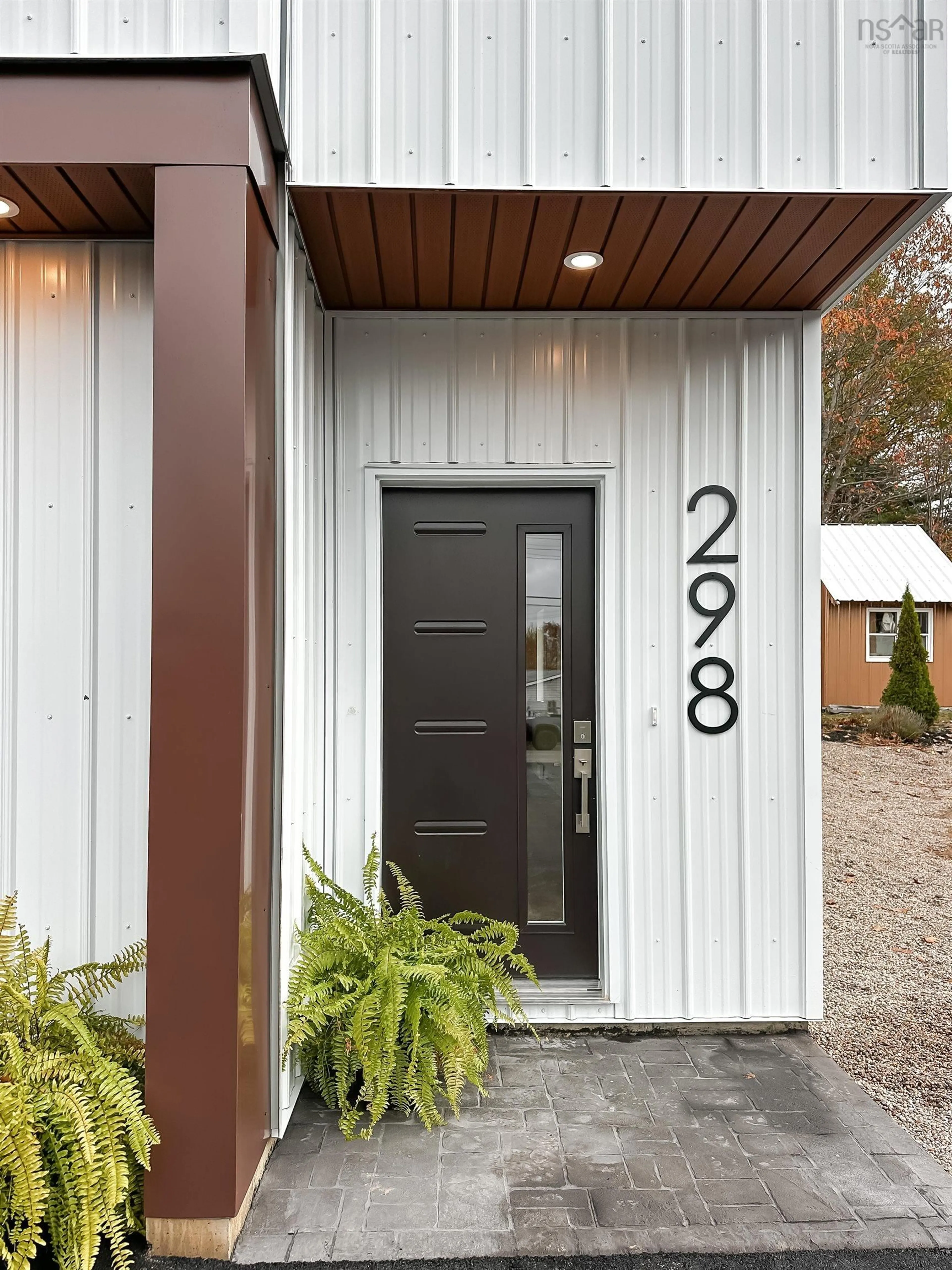 Indoor entryway for 298 Lamont Rd, North Kentville Nova Scotia B4N 3A7