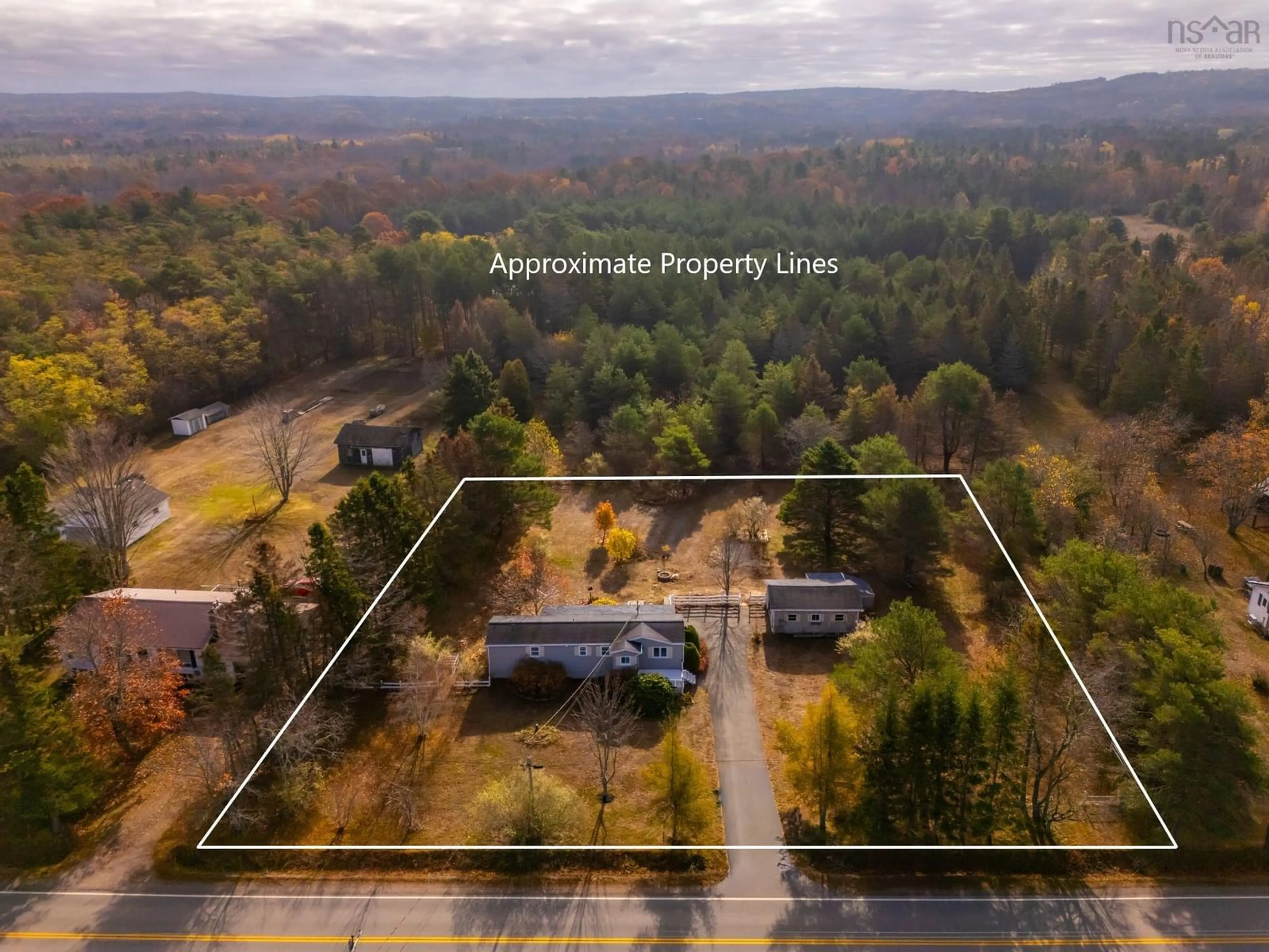 A pic from outside/outdoor area/front of a property/back of a property/a pic from drone, unknown for 8894 Highway 201, Nictaux Nova Scotia B0S 1P0