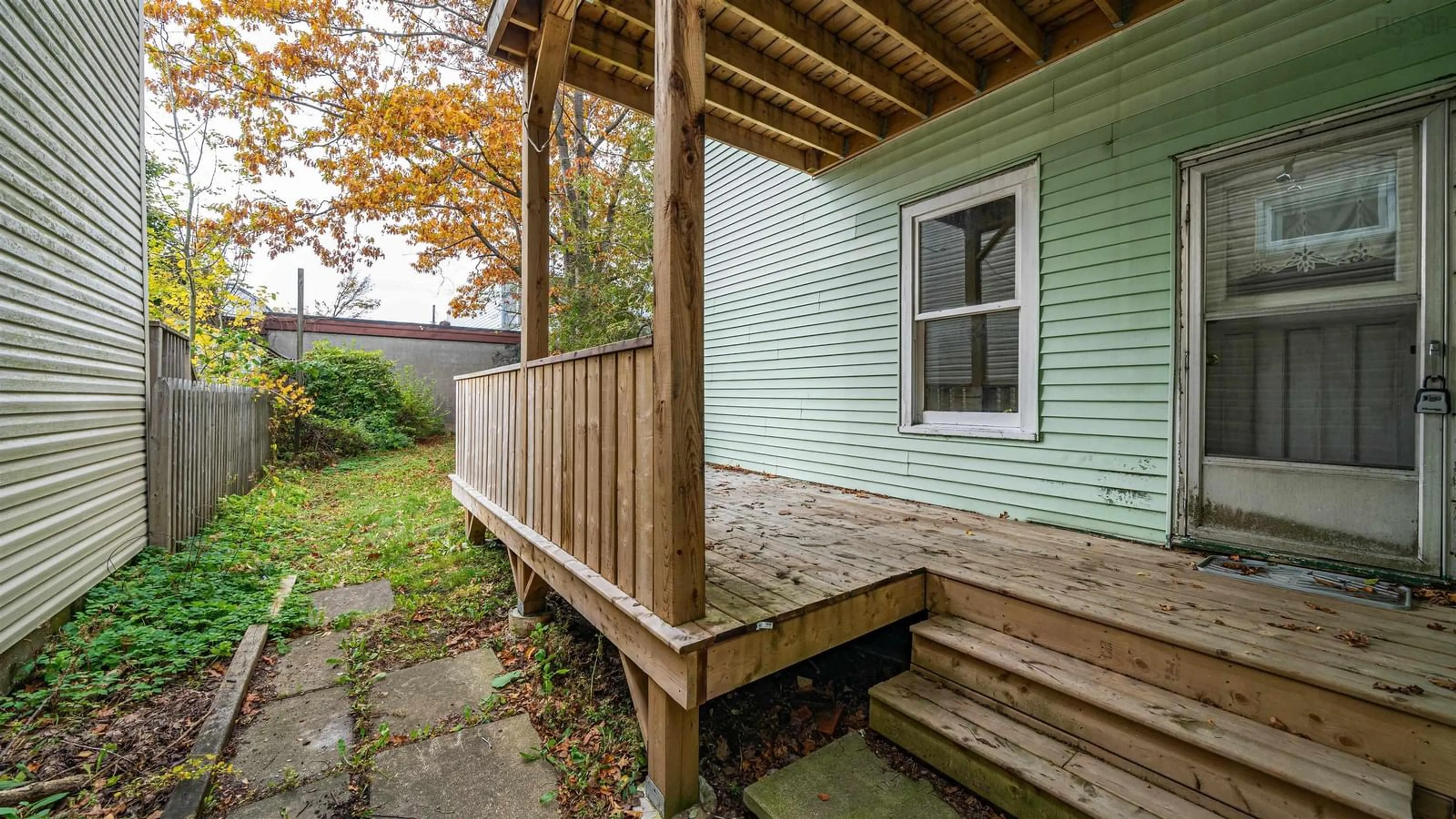 Patio, street for 2668 Belle Aire Terr, Halifax Nova Scotia B3K 3W8