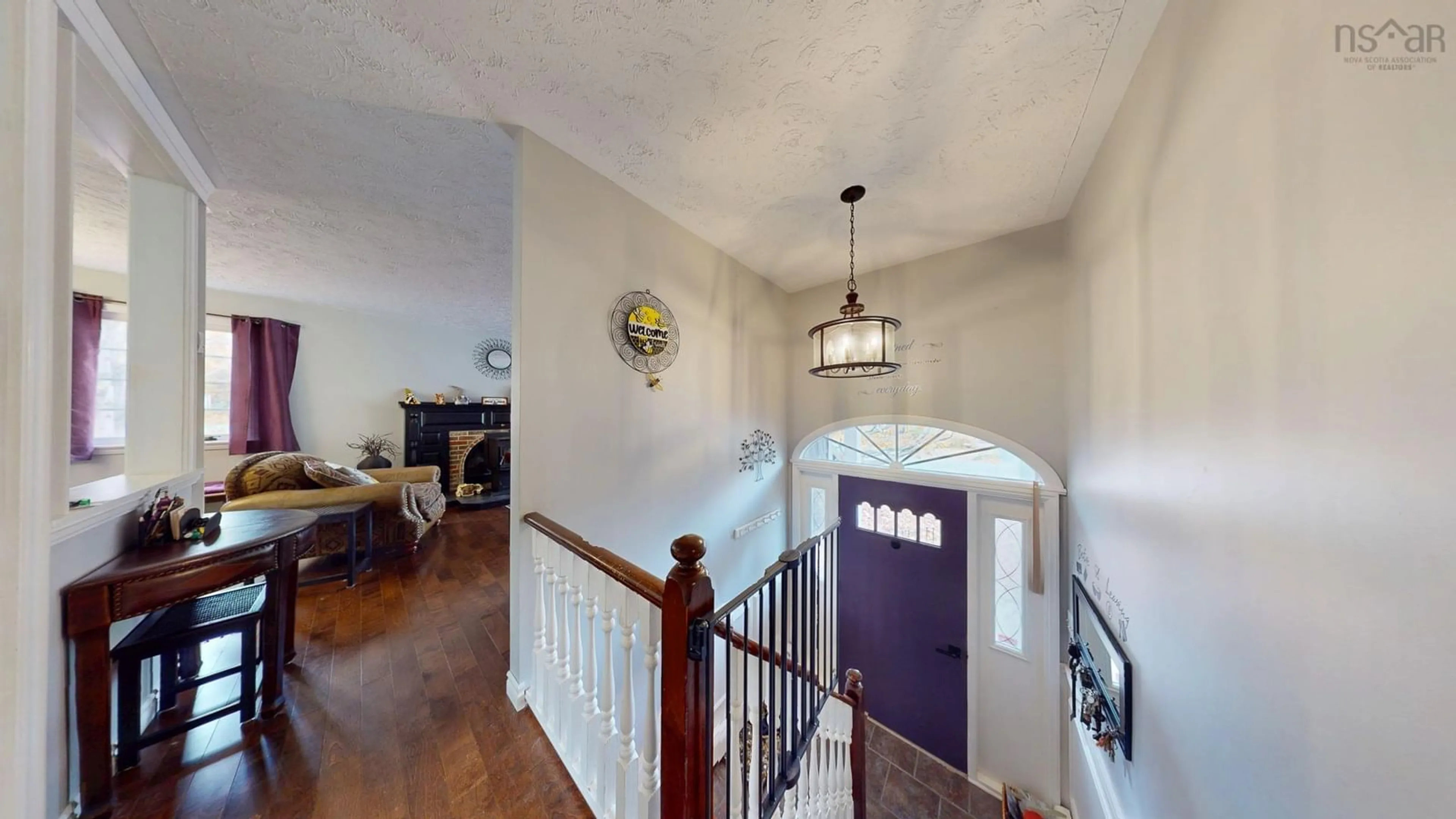 Indoor foyer for 4 Evergreen Ave, New Minas Nova Scotia B4N 4J5