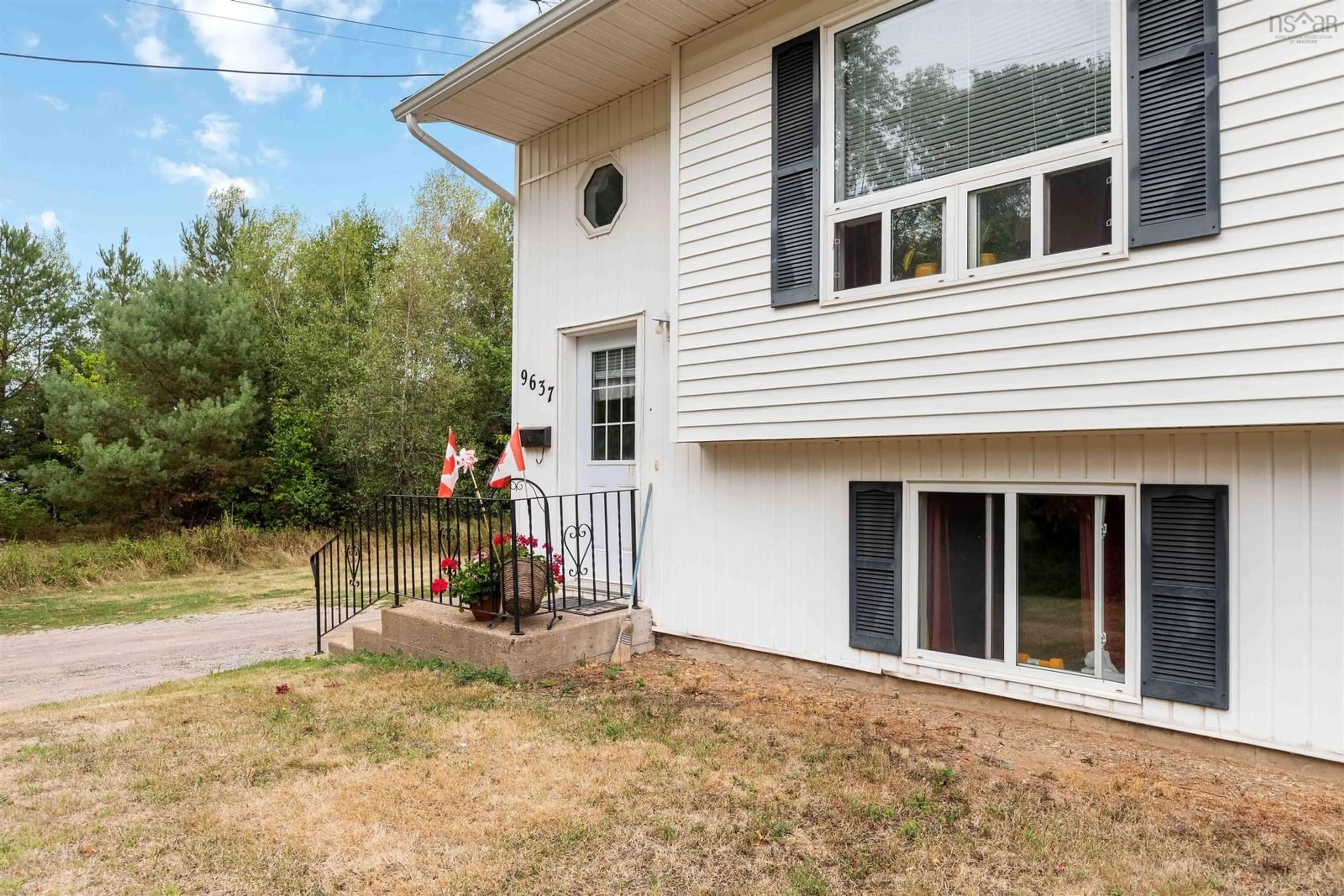 Home with vinyl exterior material, unknown for 9635/9637 Commercial St, New Minas Nova Scotia B4N 3G6