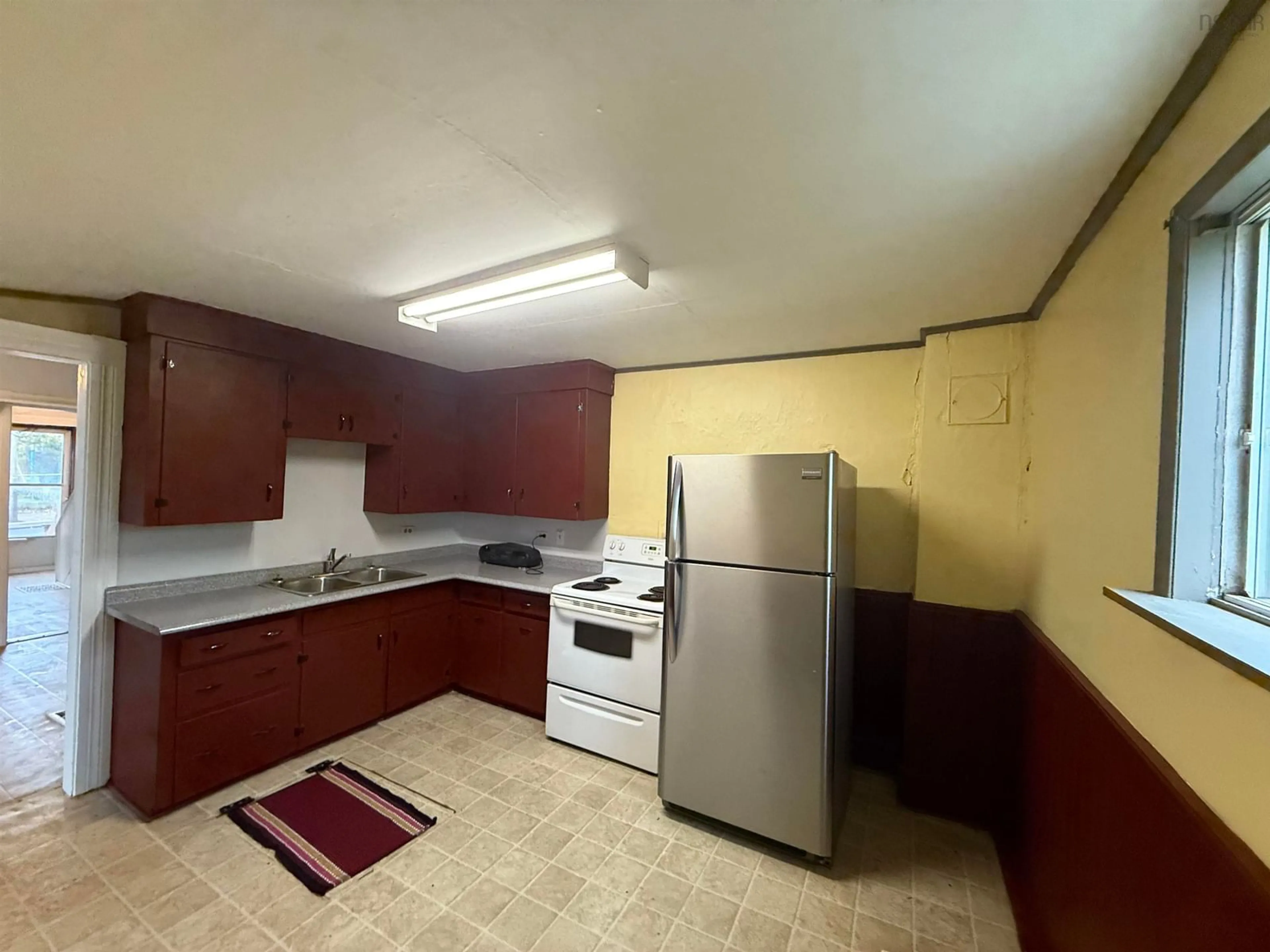 Standard kitchen, unknown for 180 Rutherford Street, Stellarton Nova Scotia B0K 1S0