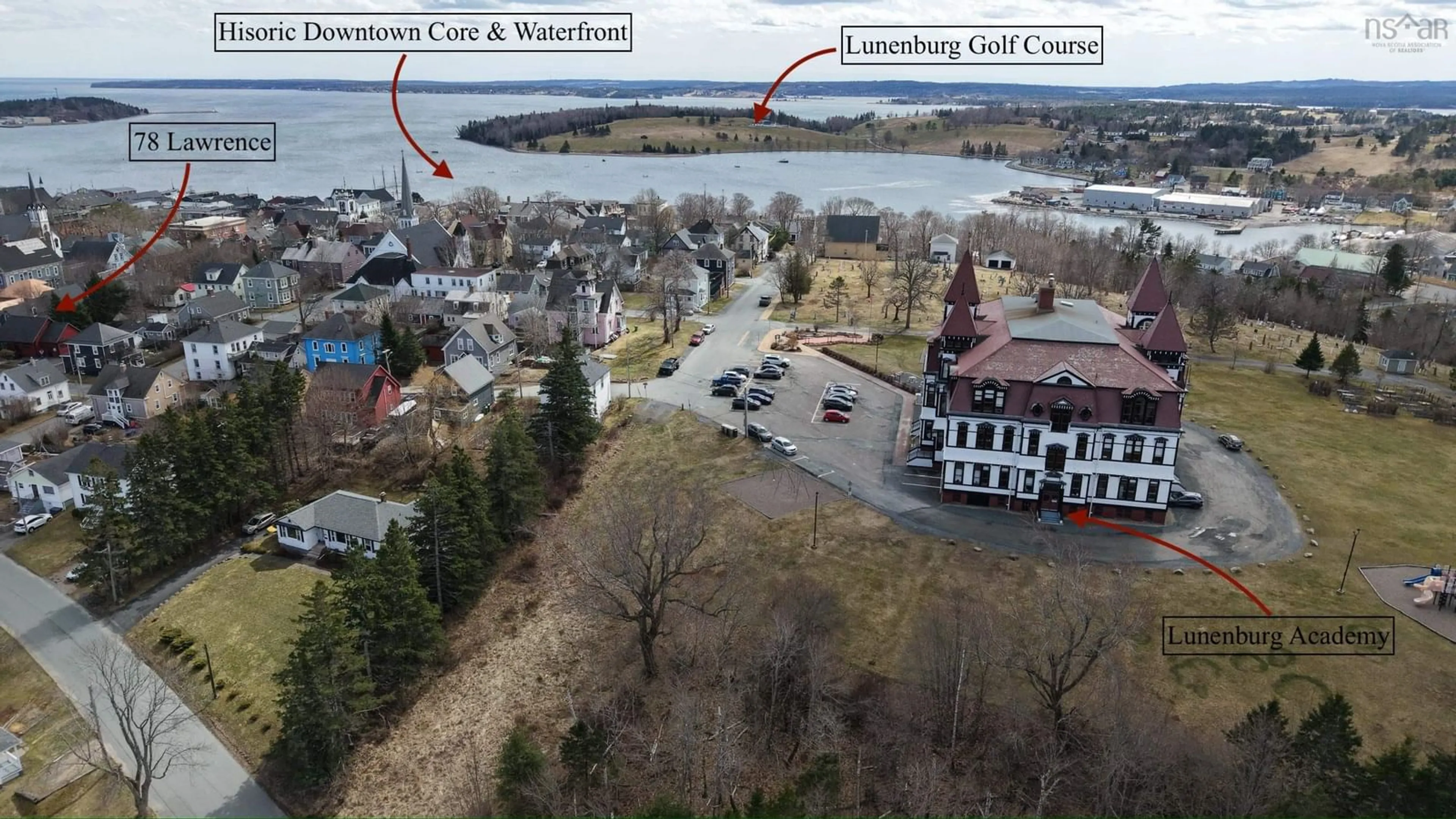 A pic from outside/outdoor area/front of a property/back of a property/a pic from drone, unknown for 78 Lawrence St, Lunenburg Nova Scotia B0J 2C0