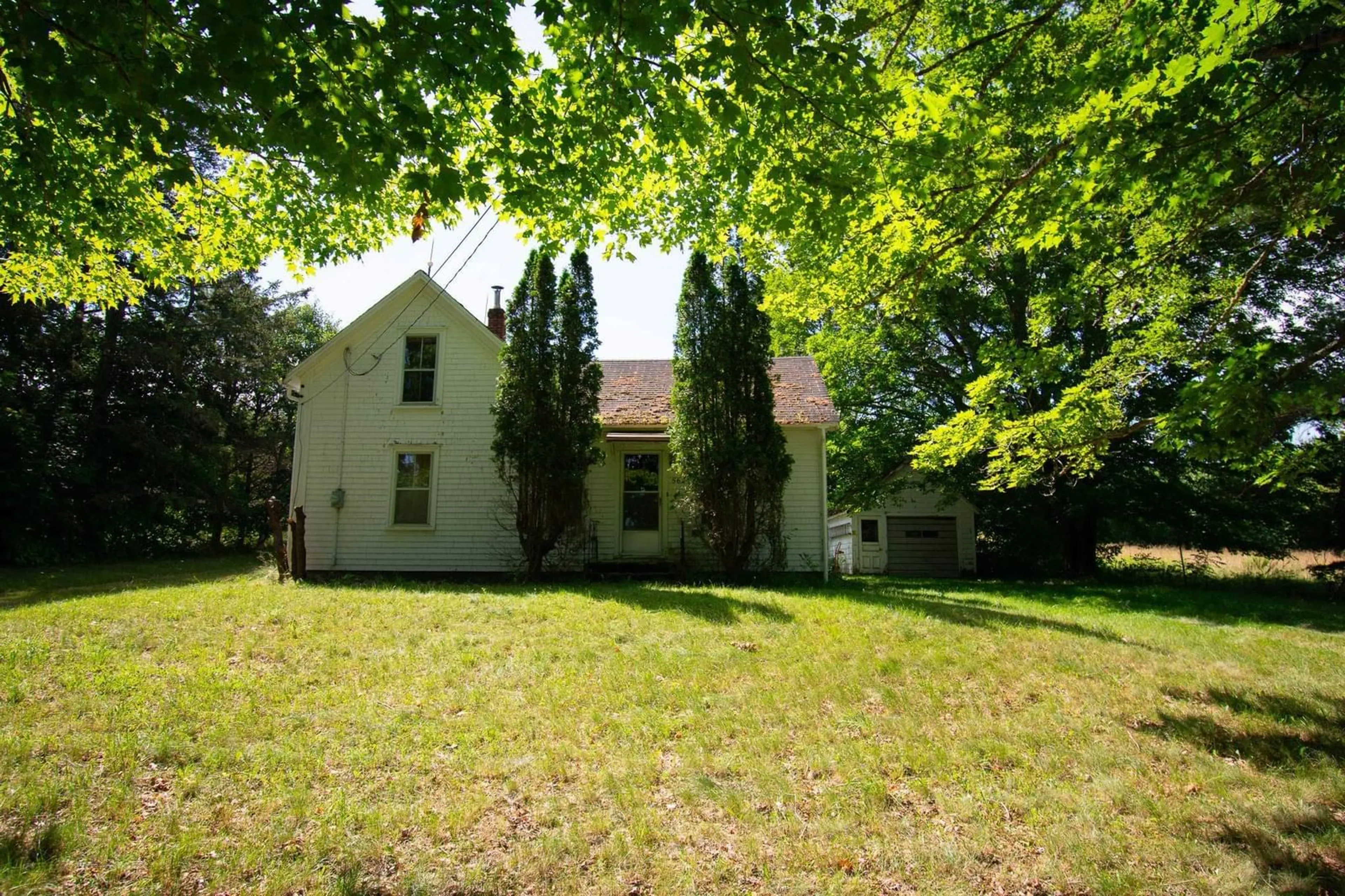 A pic from outside/outdoor area/front of a property/back of a property/a pic from drone, building for 562 Messenger Rd, Tremont Nova Scotia B0P 1R0