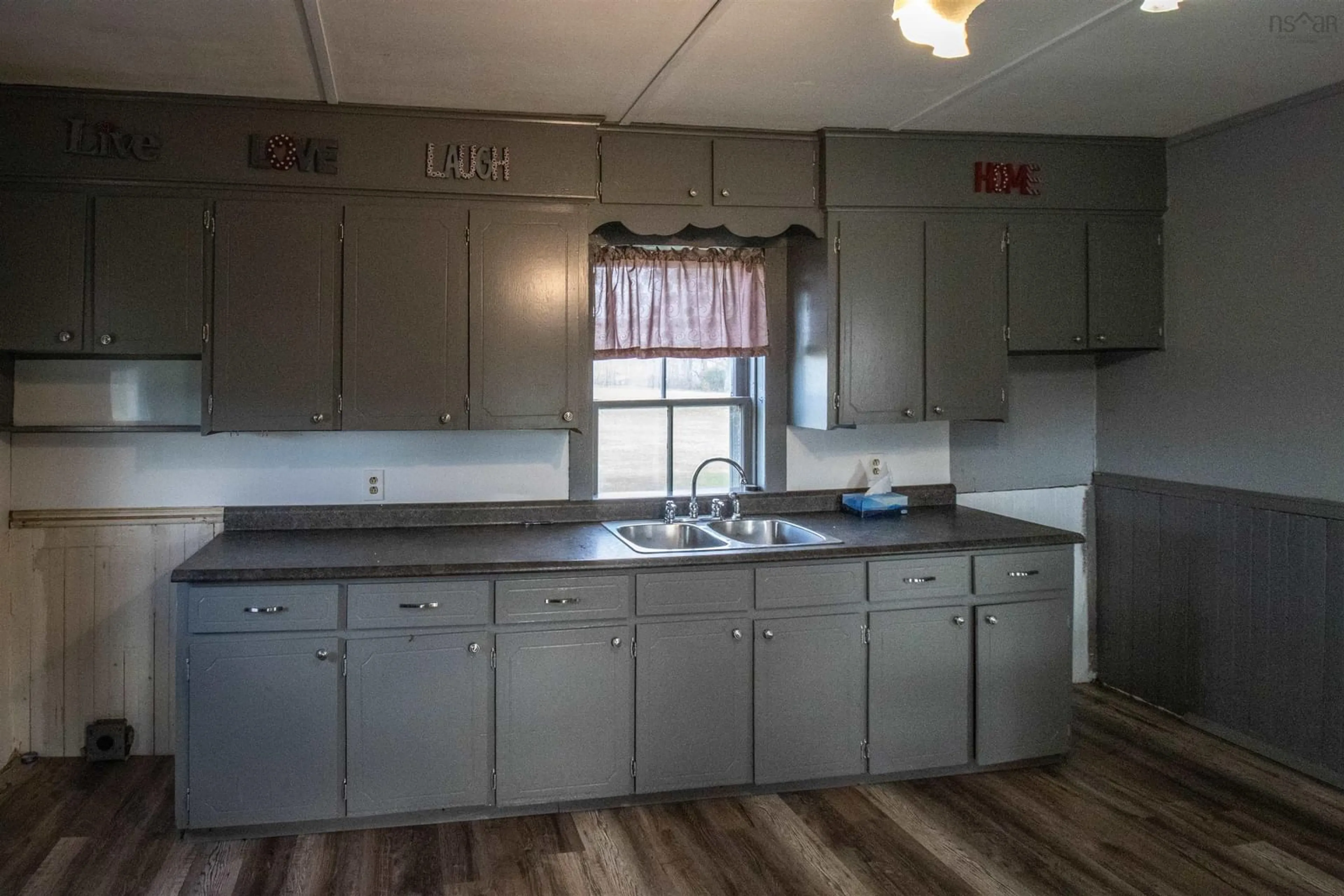 Standard kitchen, unknown for 459 Valleydale Rd, Valley Nova Scotia B6L 4M7