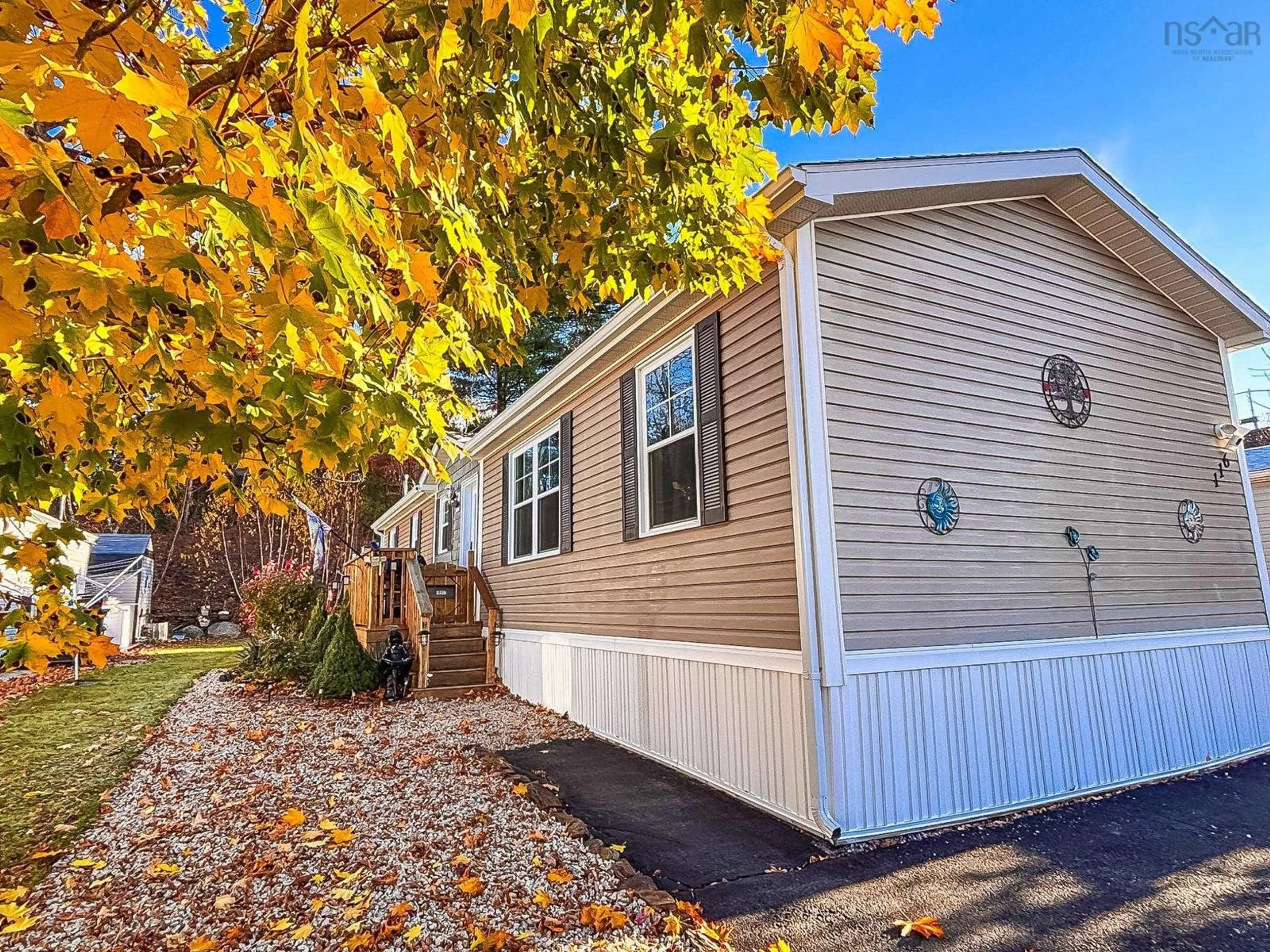 Home with vinyl exterior material, street for 116 Sherbrooke Ave, Bridgewater Nova Scotia B4V 4G1