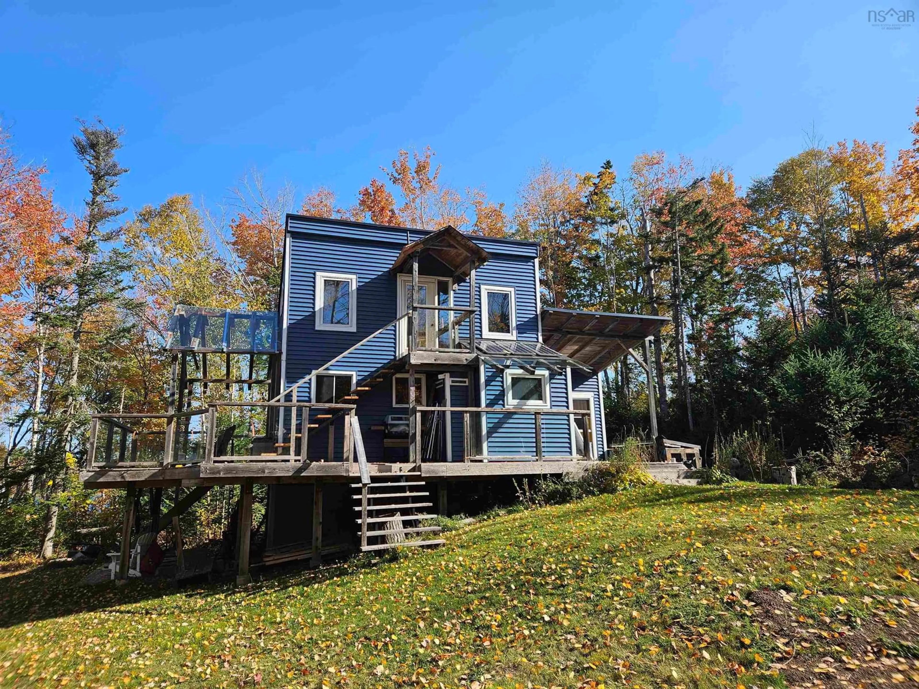 Home with vinyl exterior material, water/lake/river/ocean view for 10201 Hwy #204 Hwy, South Victoria Nova Scotia B0M 1P0