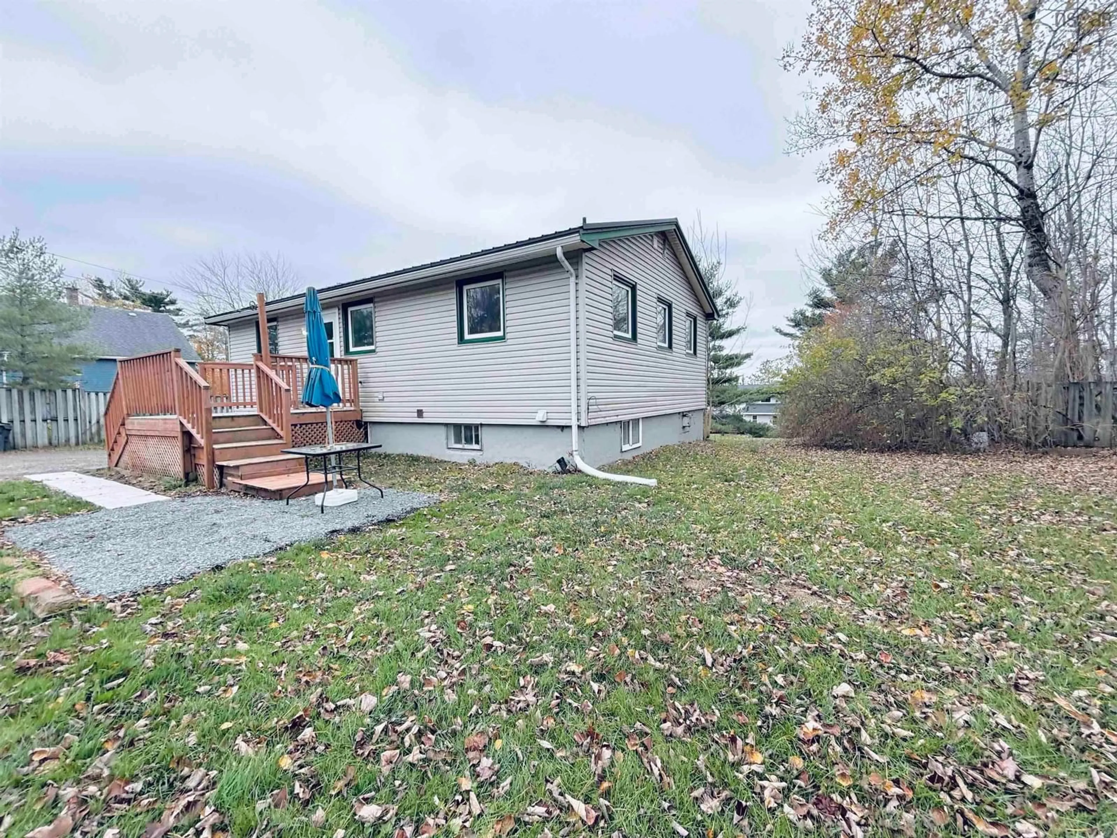 A pic from outside/outdoor area/front of a property/back of a property/a pic from drone, unknown for 45 Old Enfield Rd, Enfield Nova Scotia B2T 1C9