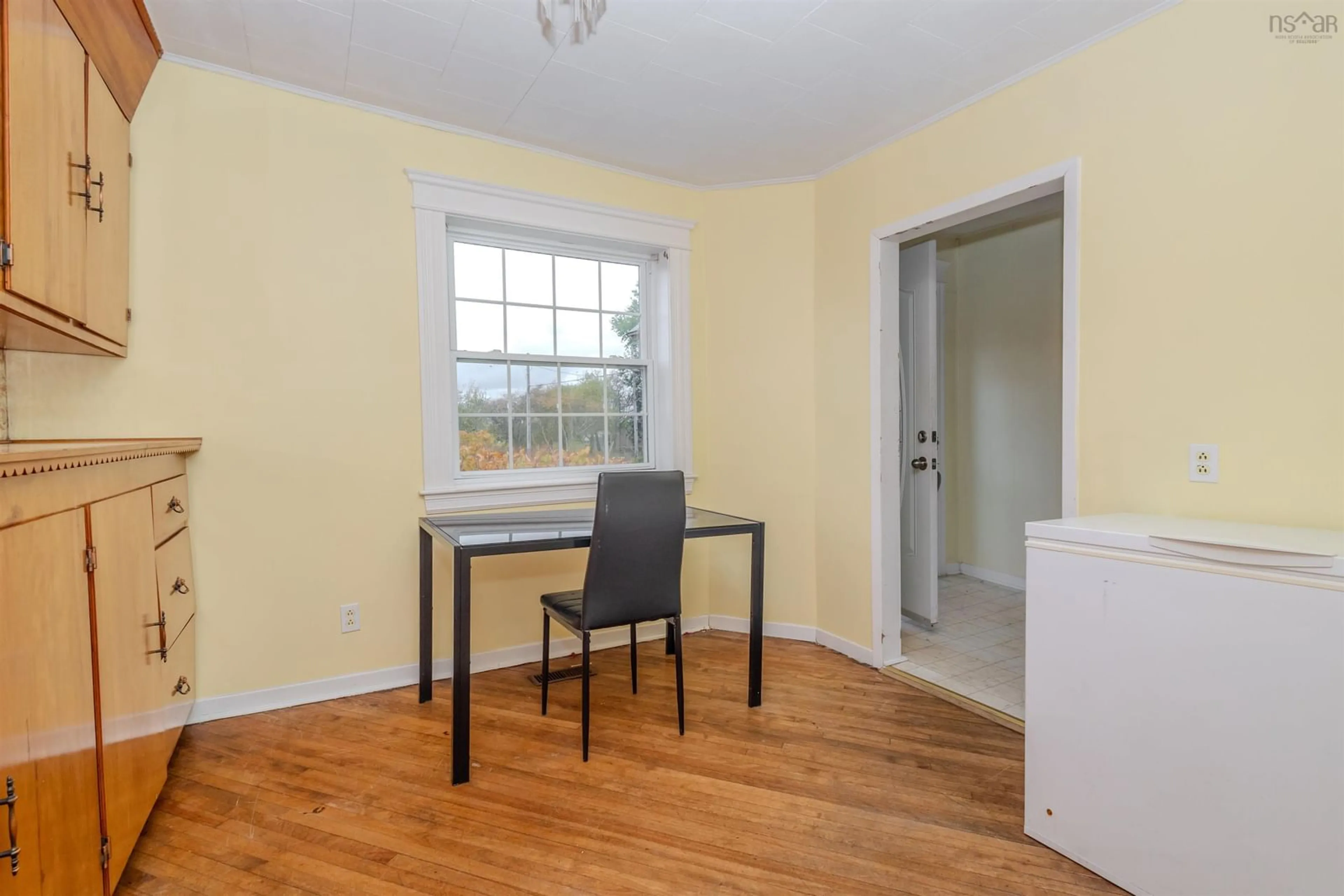 A pic of a room for 26 Henry, Sydney Nova Scotia B1N 2G8