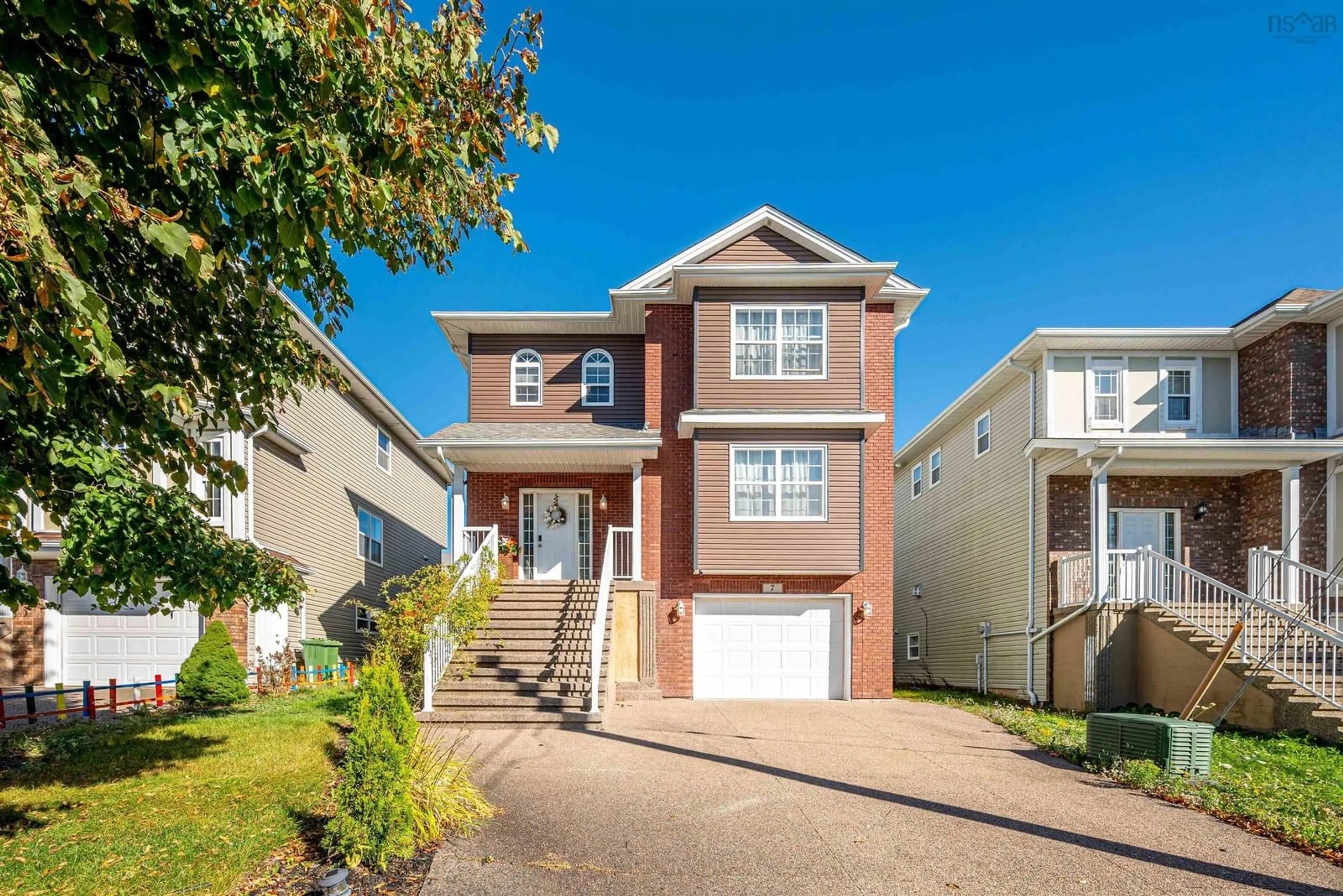Home with vinyl exterior material, street for 7 Fathom Crt, Halifax Nova Scotia B3M 0A7